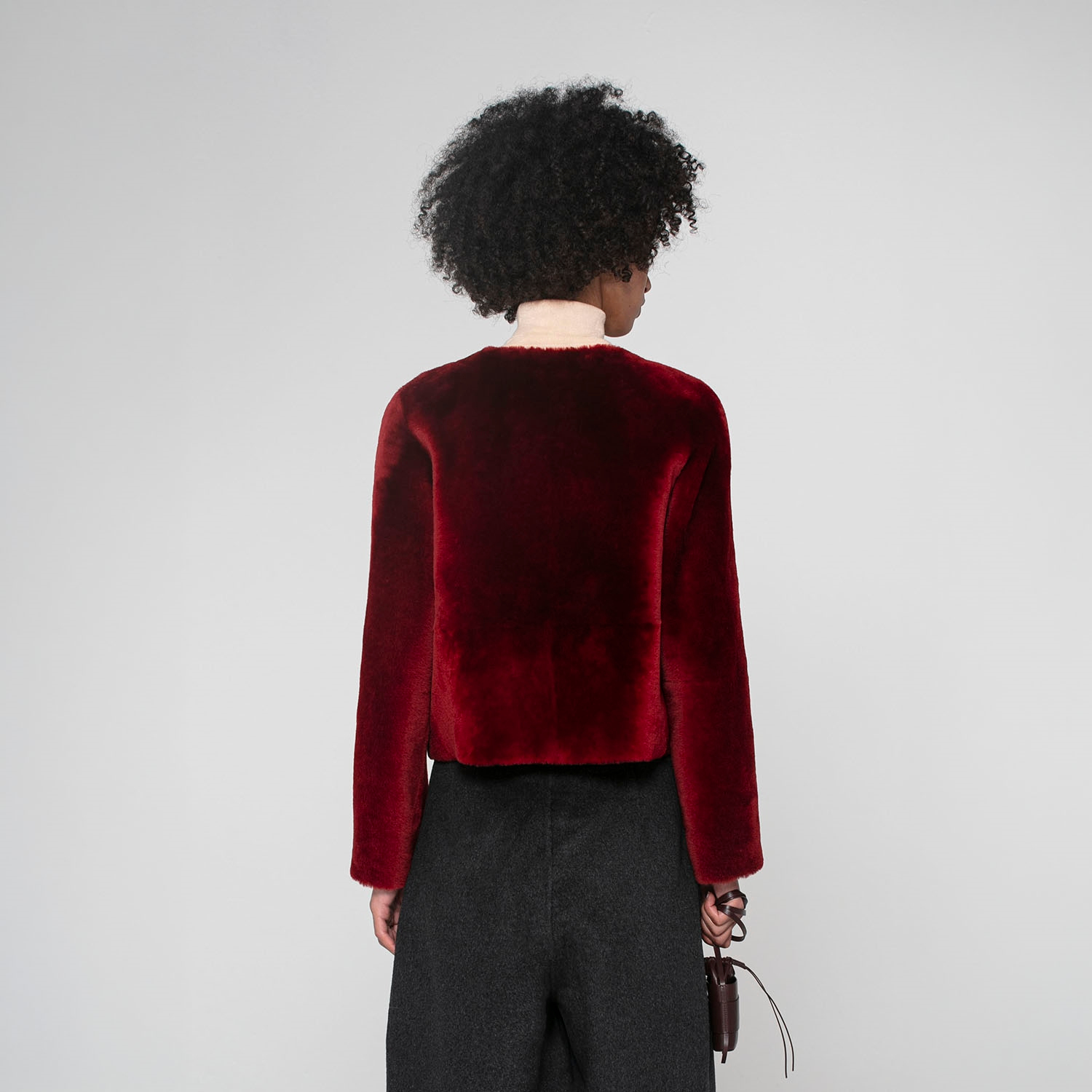 K15180 - REVERSIBLE ROUND NECK SHEARLING
