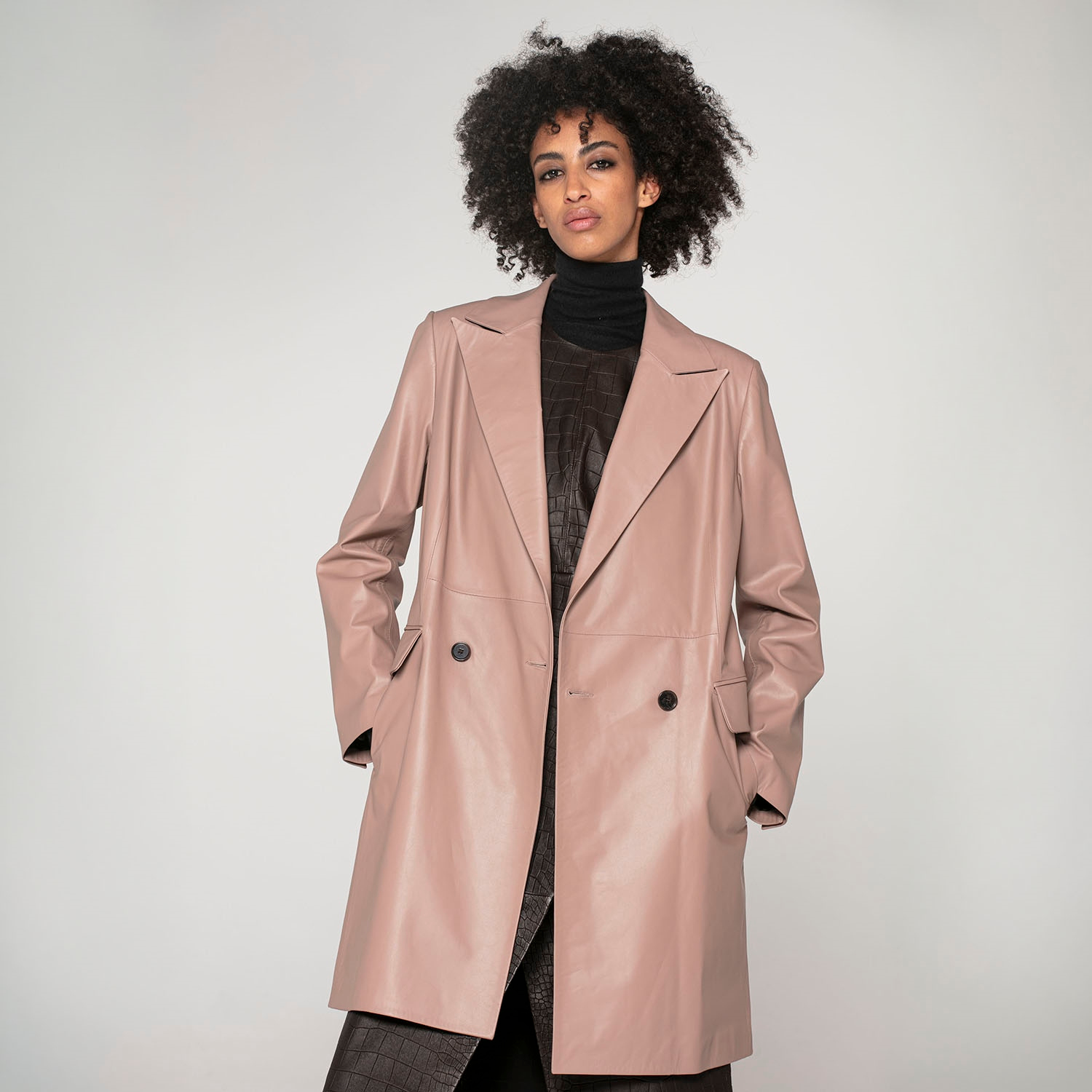 K15189 - LEATHER DOUBLE-BREASTED COAT