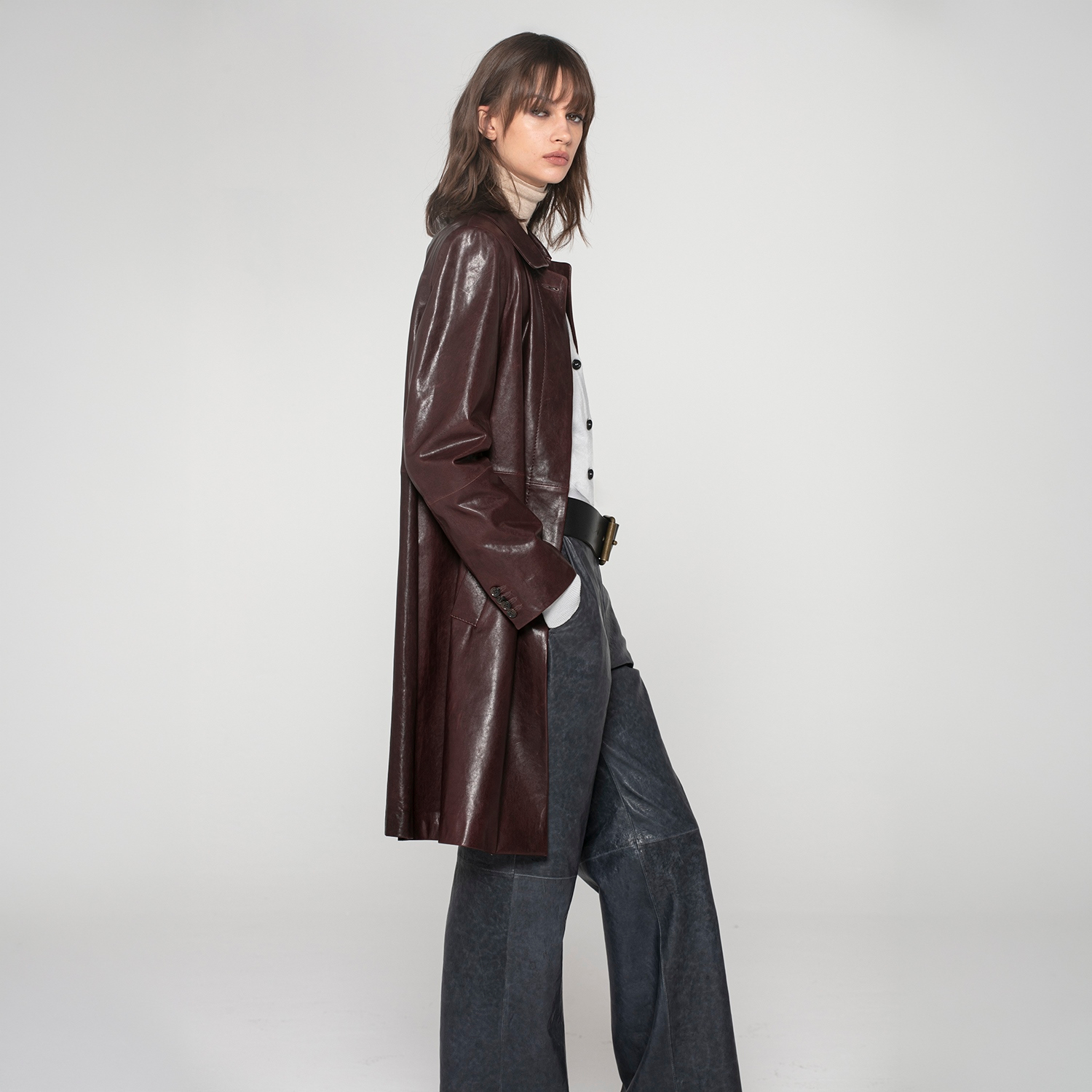 K15257 - LEATHER ROUNDED BACK COAT