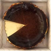 San Sebastian Cheesecake (6 kişilik,ufak boy)240derece görseli.
