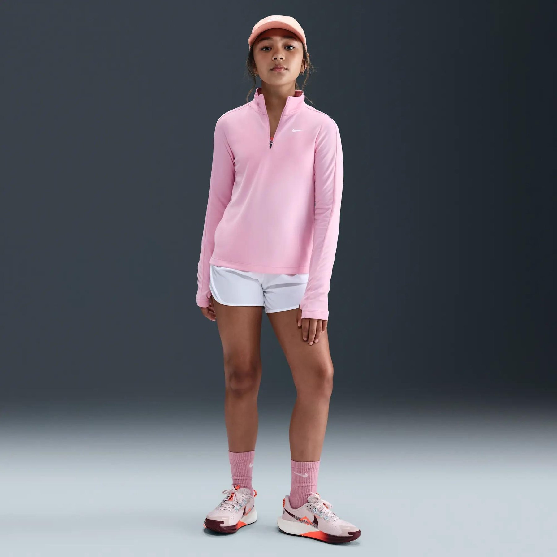 Nike Dri-FIT Kız Çocuk Uzun Kollu Yarım Fermuarlı Üst
