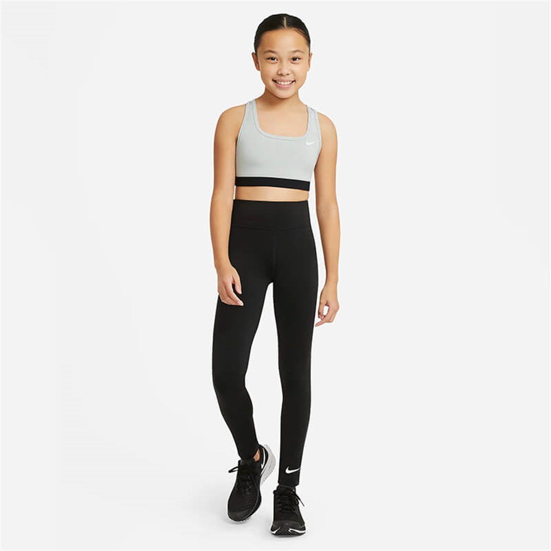 Nike Swoosh Kız Çocuk Spor Sütyeni