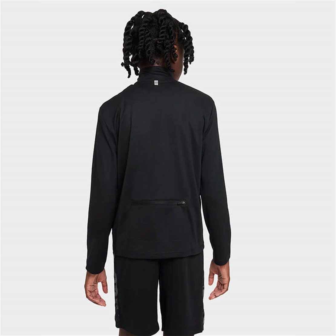 Nike Dri-FIT Poly+ Çeyrek Fermuarlı Erkek Çocuk Antrenman Üstü