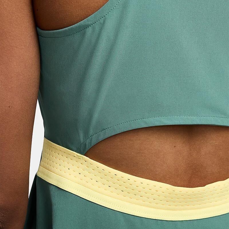 Nike Dri-FIT Advantage Kadın Tenis Elbisesi 