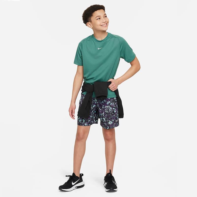 Nike Multi Dri-FIT Erkek Çocuk Antreman Üstü