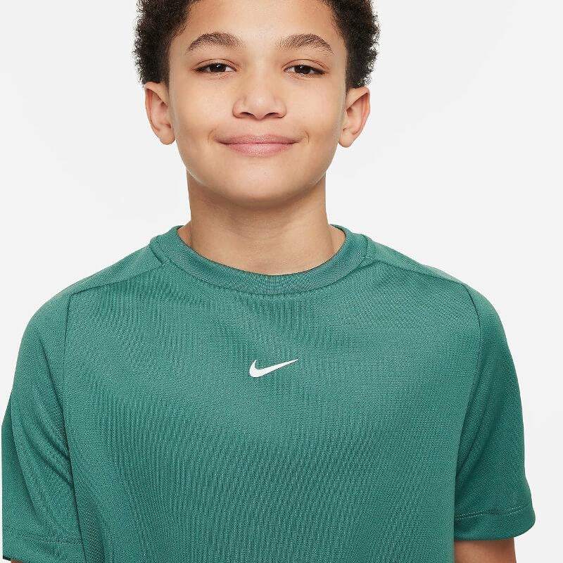 Nike Multi Dri-FIT Erkek Çocuk Antreman Üstü