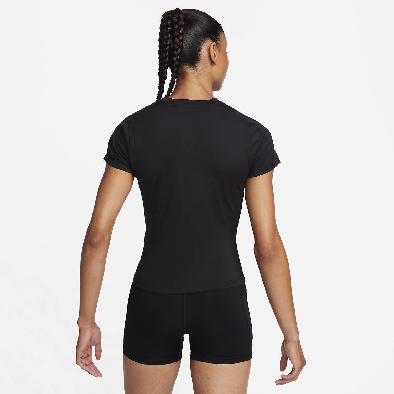NikeCourt Advantage Dri-FIT Kısa Kollu Kadın Tenis Üstü