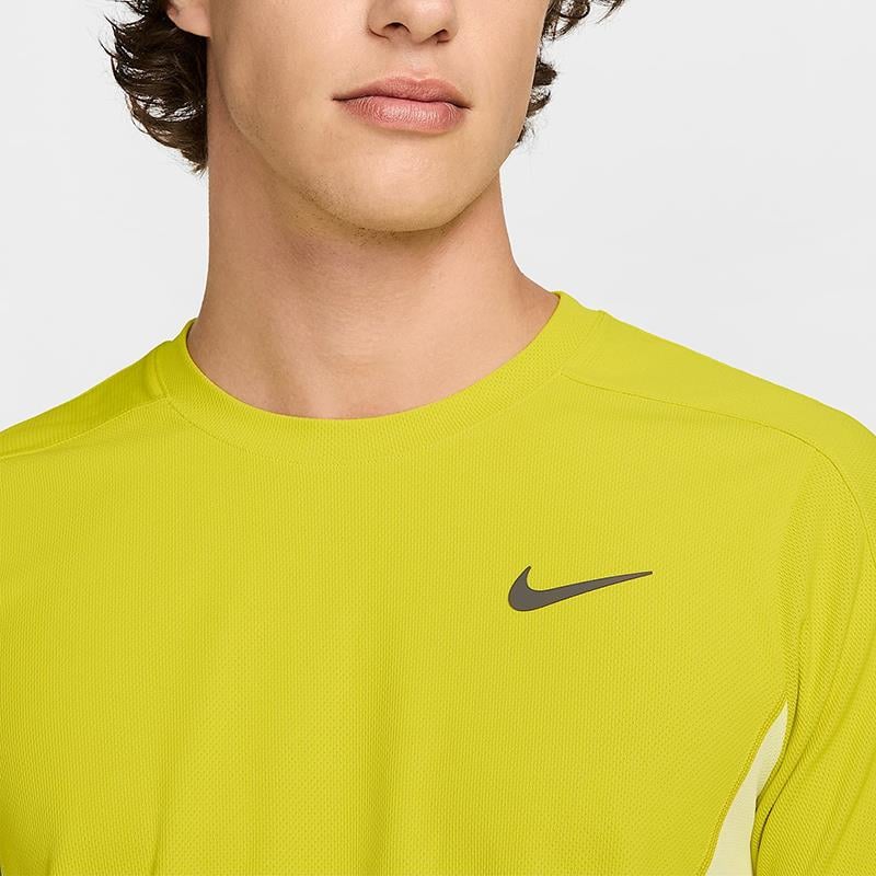 NikeCourt Dri-FIT Advantage Slam Erkek Tenis Tişörtü