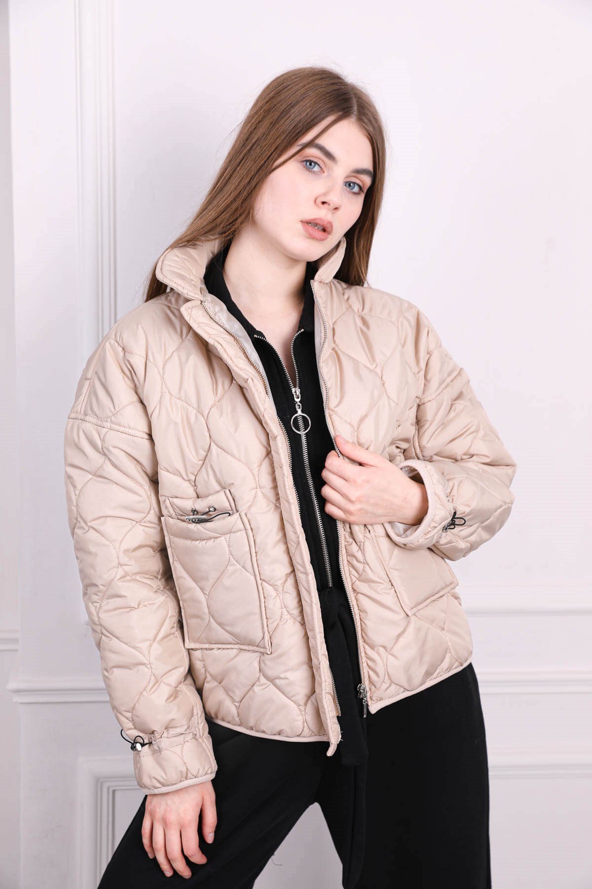 Krem Rengi Mont ve diğer Mont modellerimiz için online alışveriş mağazamızı ziyaret edin. 