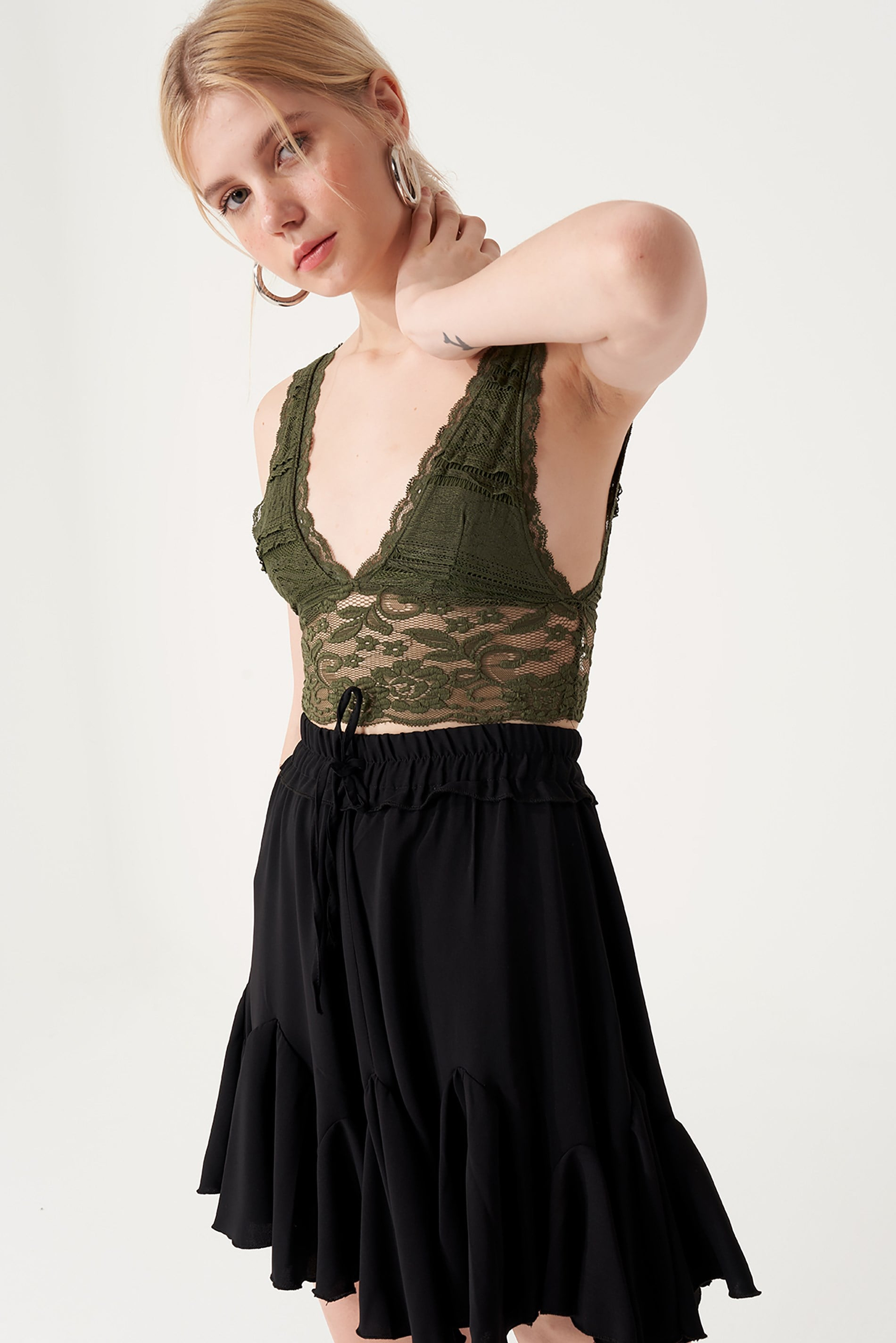 Dantelli V Yaka Bralet Top