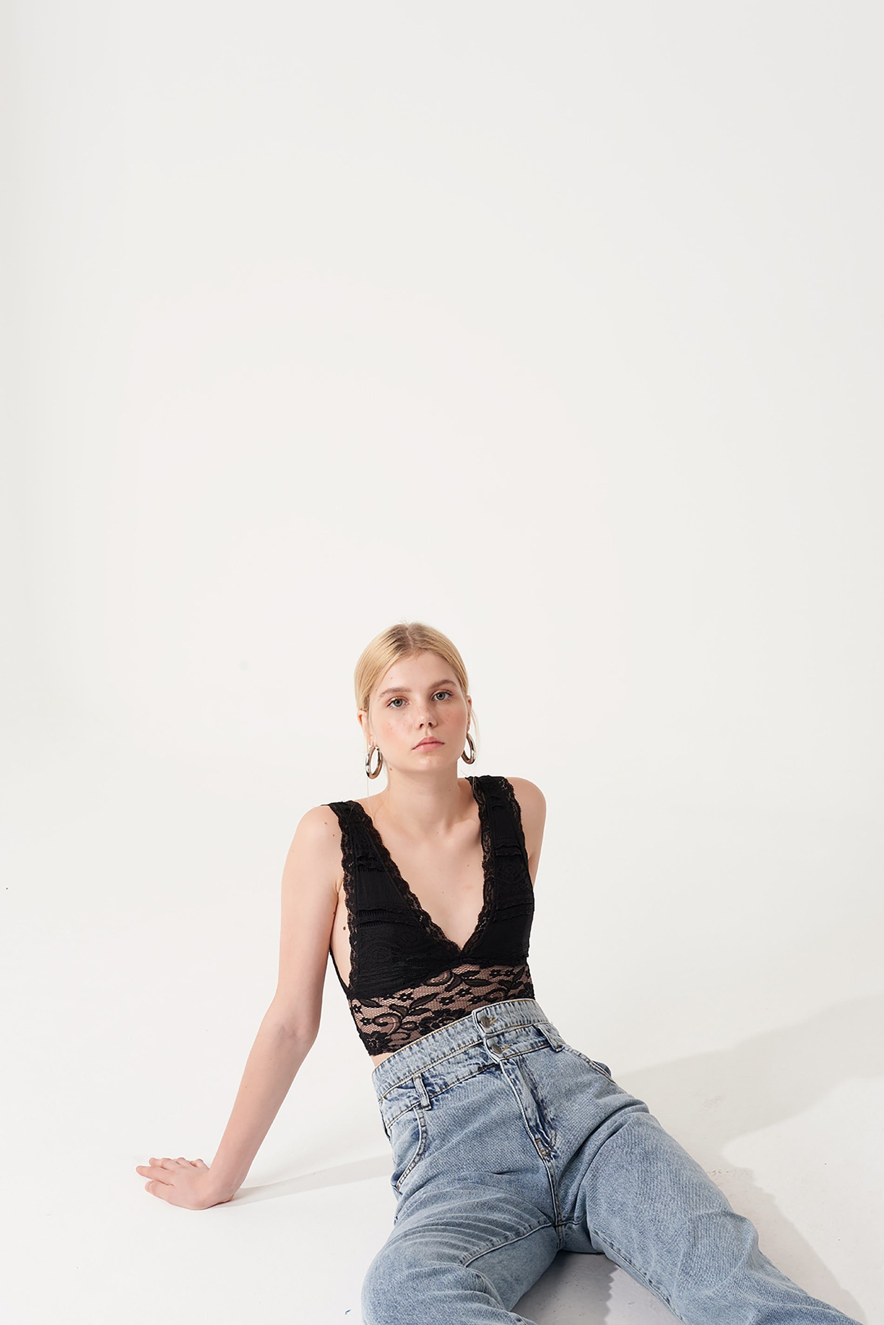 Dantelli V Yaka Bralet Top