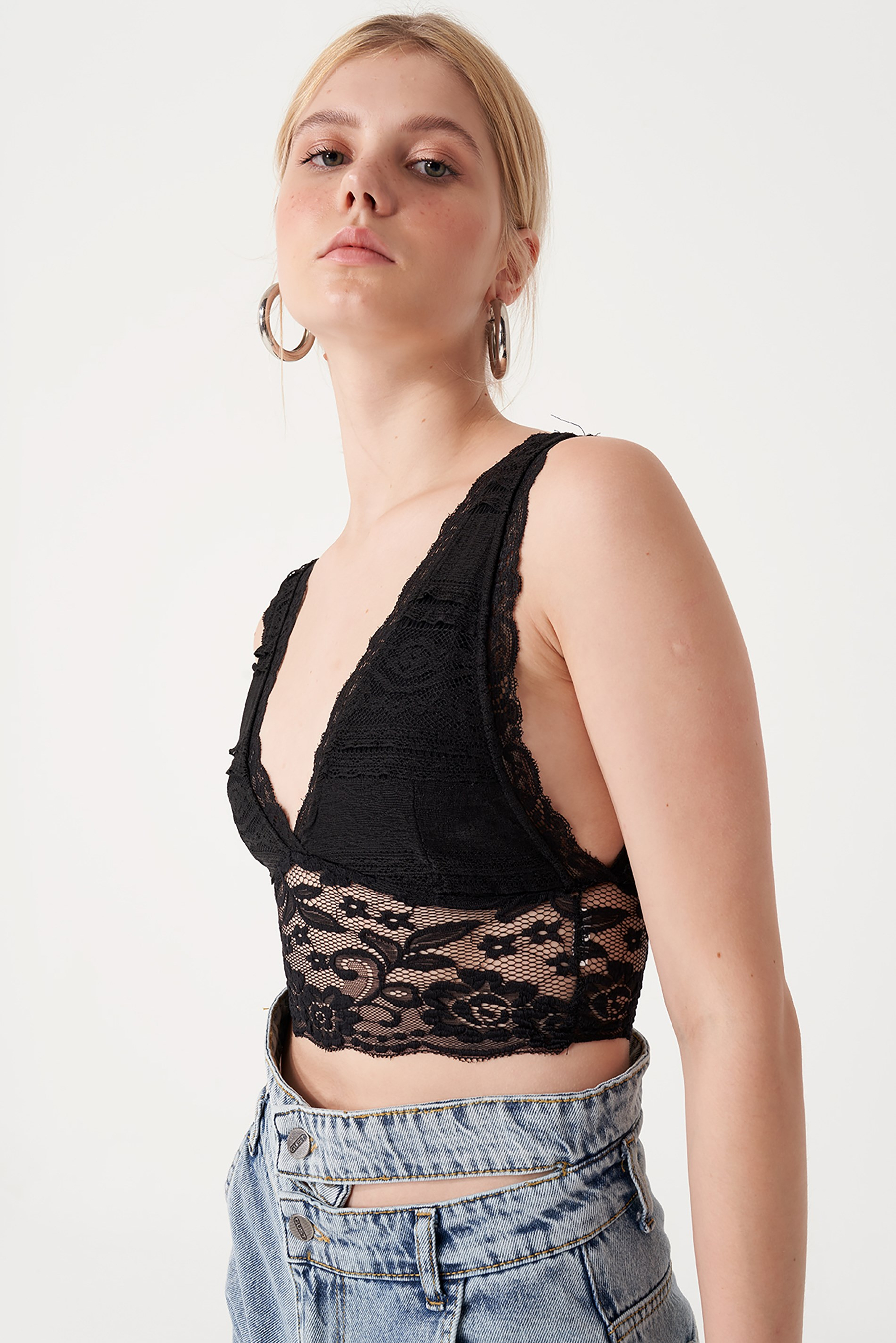 Dantelli V Yaka Bralet Top