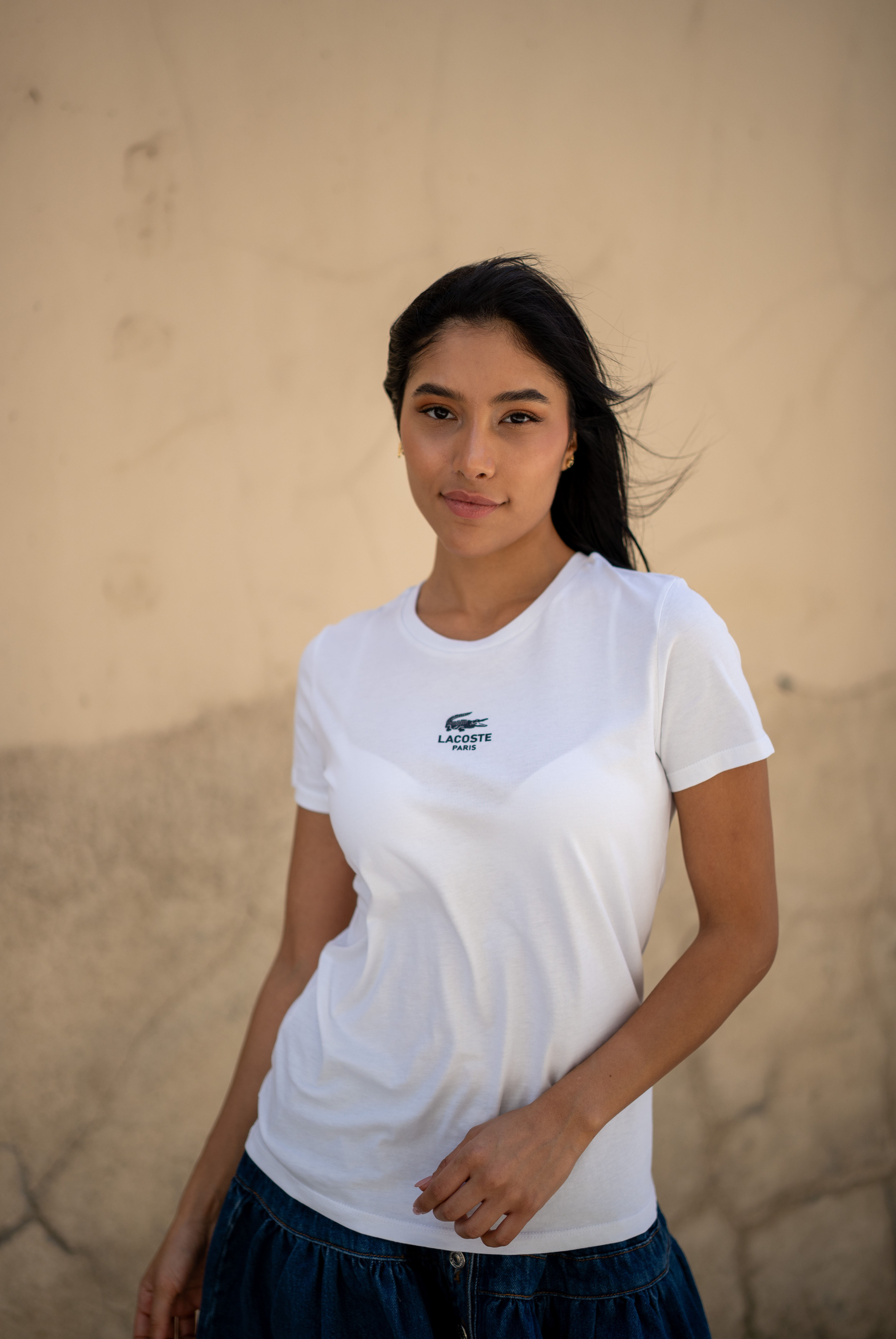 Kadın Bisiklet Yaka Göğüs Kısmı Logolu Kısa Kollu T-Shirt