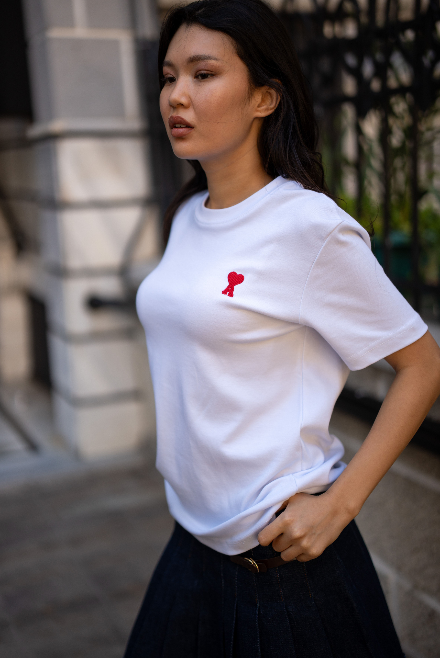 Kadın Kalpli Kabartma Logolu  Tshirt