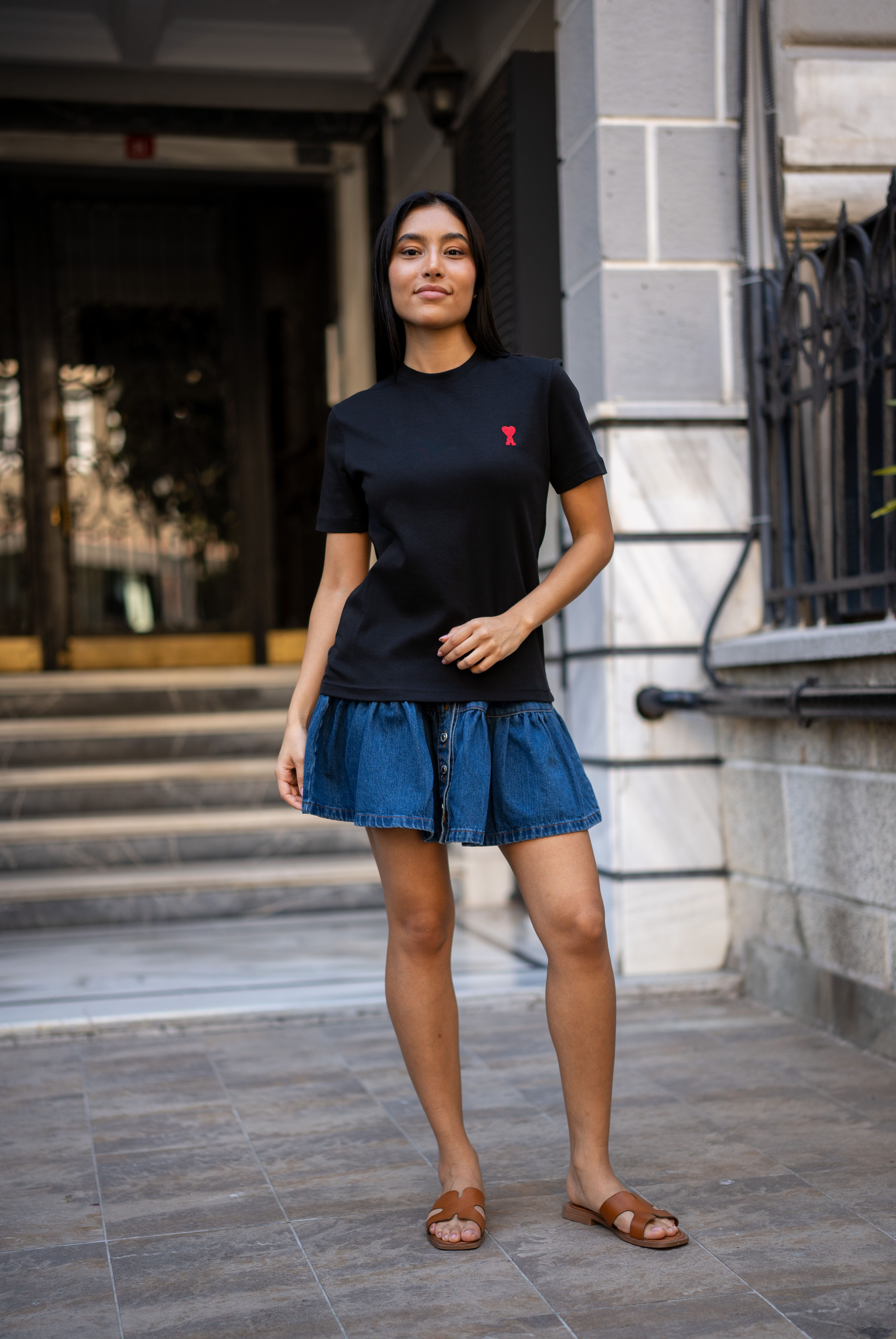 Kadın Kalpli Kabartma Logolu  Tshirt