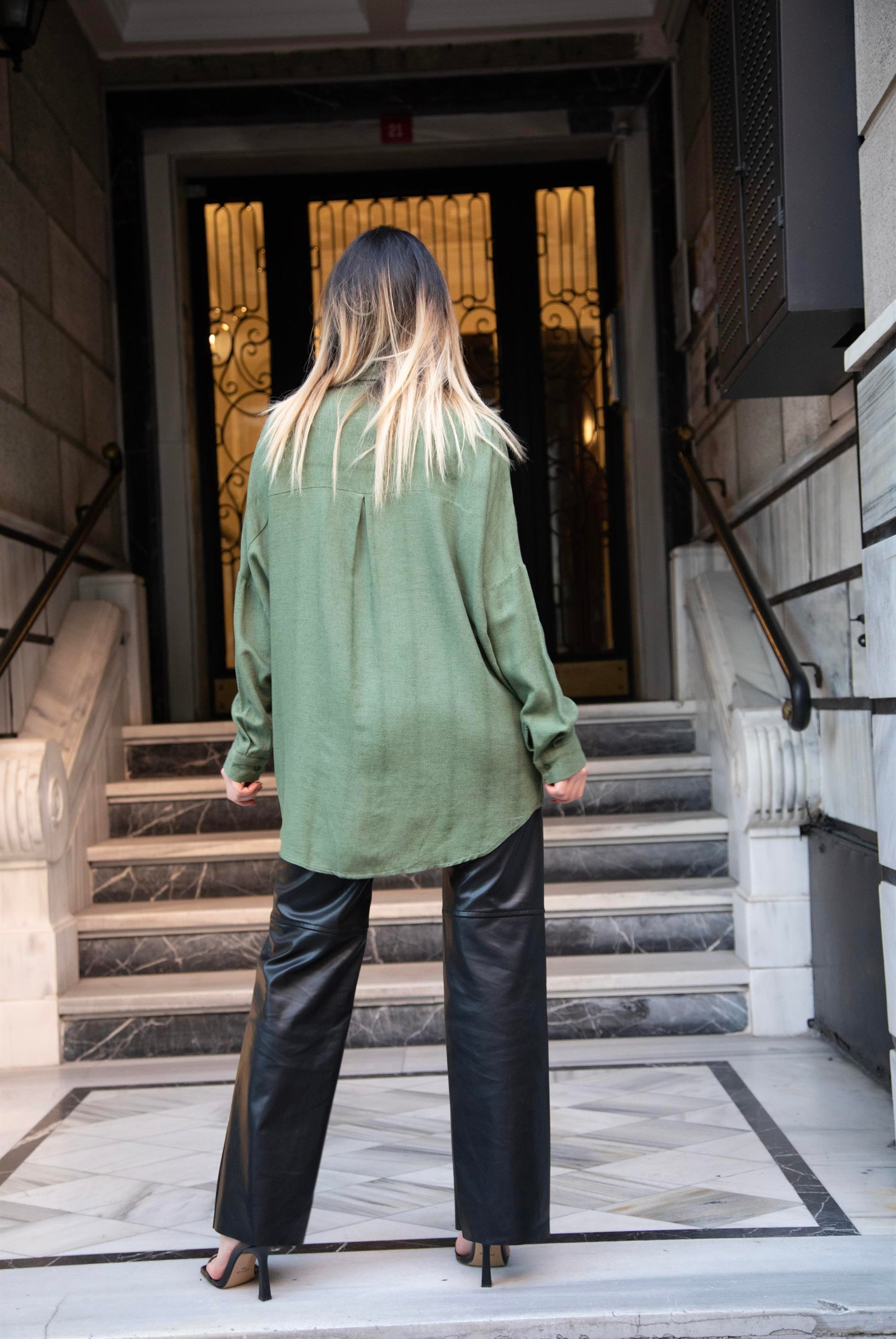 Kadın Pullu  Gömlek