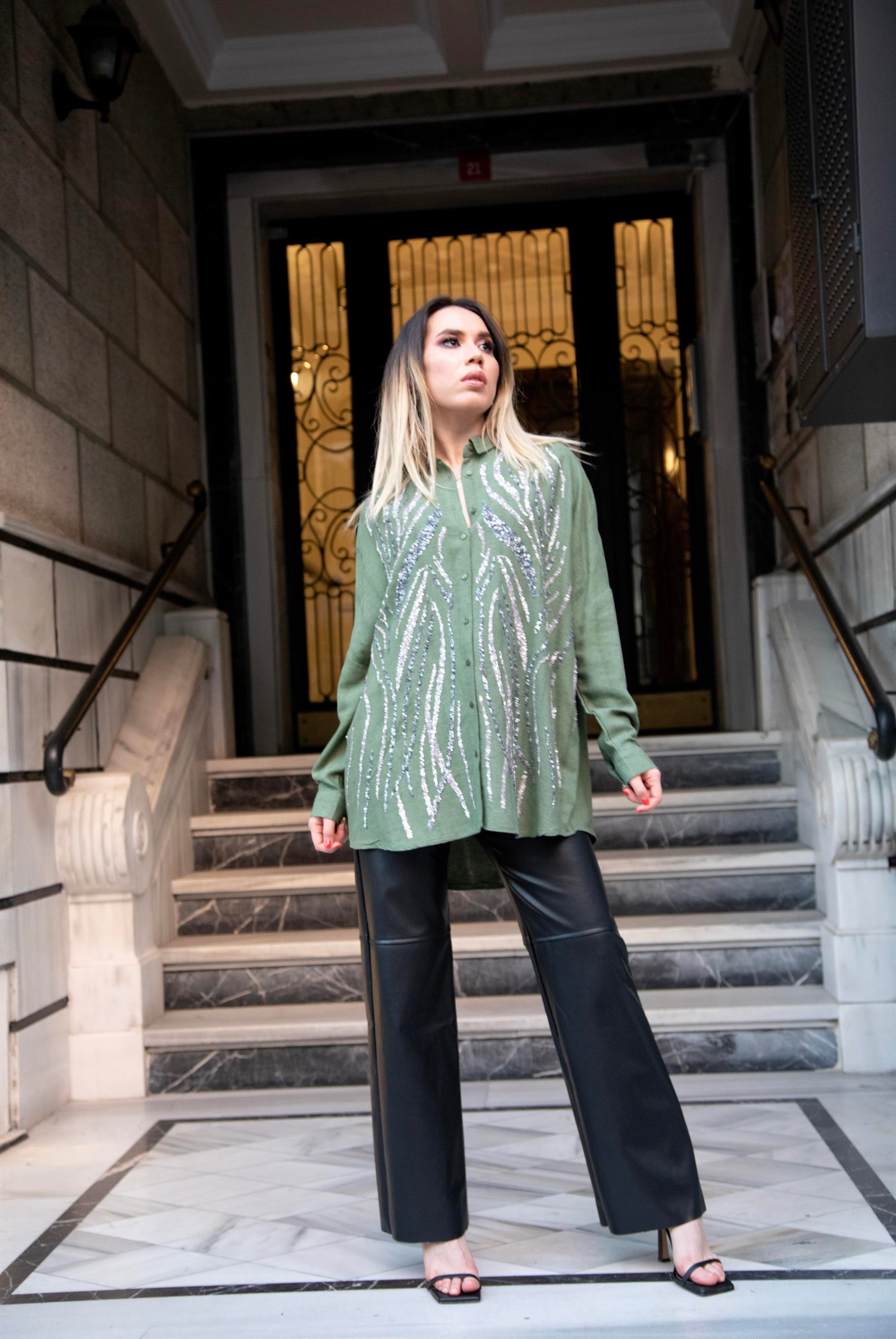 Kadın Pullu  Gömlek