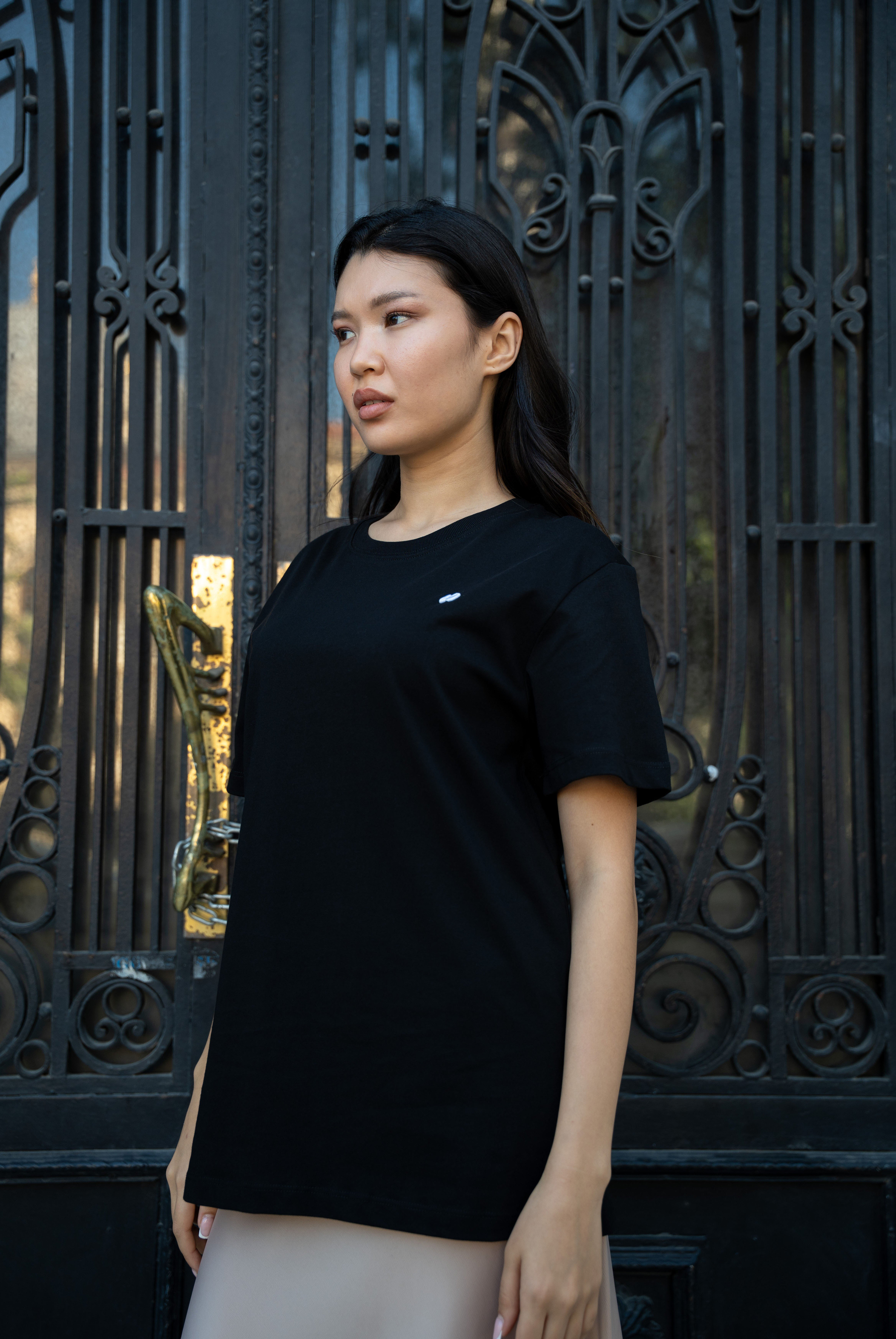 Kadın With Small Embroidered Logo T-shirt