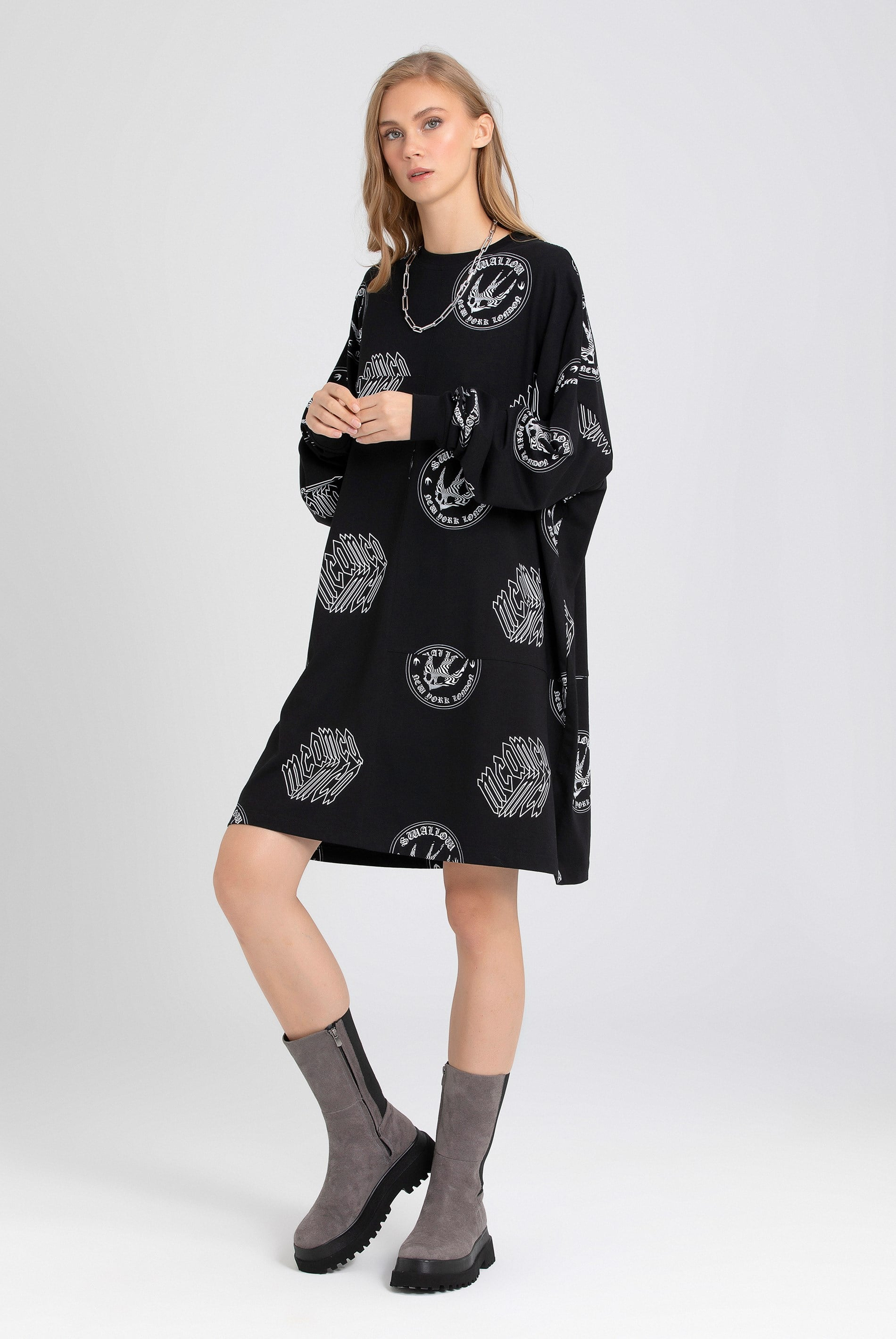 Oversize Kırlangıç Sloganlı Sweatshirt Elbise