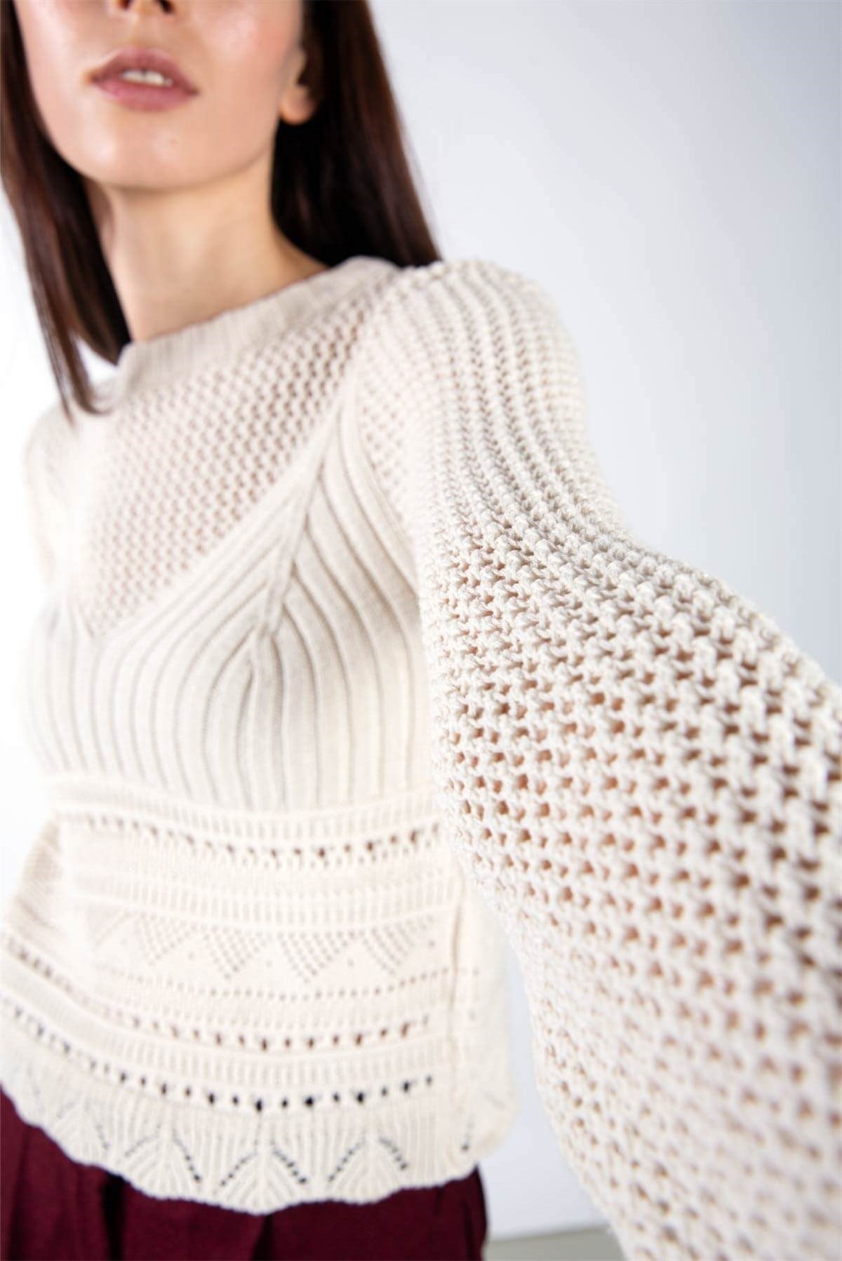 Ajur örme detaylı crop triko crop - Krem Rengi ve diğer Triko modellerimiz için online alışveriş mağazamızı ziyaret edin. 
