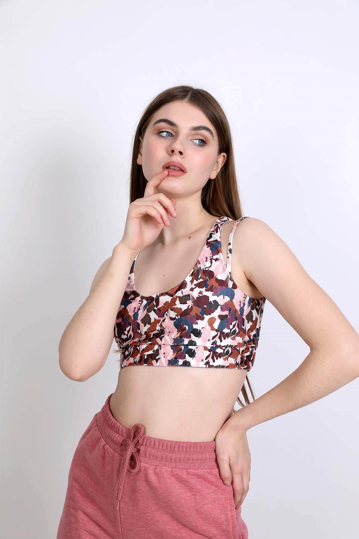 Desenli Spor Bustiyer - Bordo  ve diğer Bluz & Gömlek modellerimiz için online alışveriş mağazamızı ziyaret edin. 