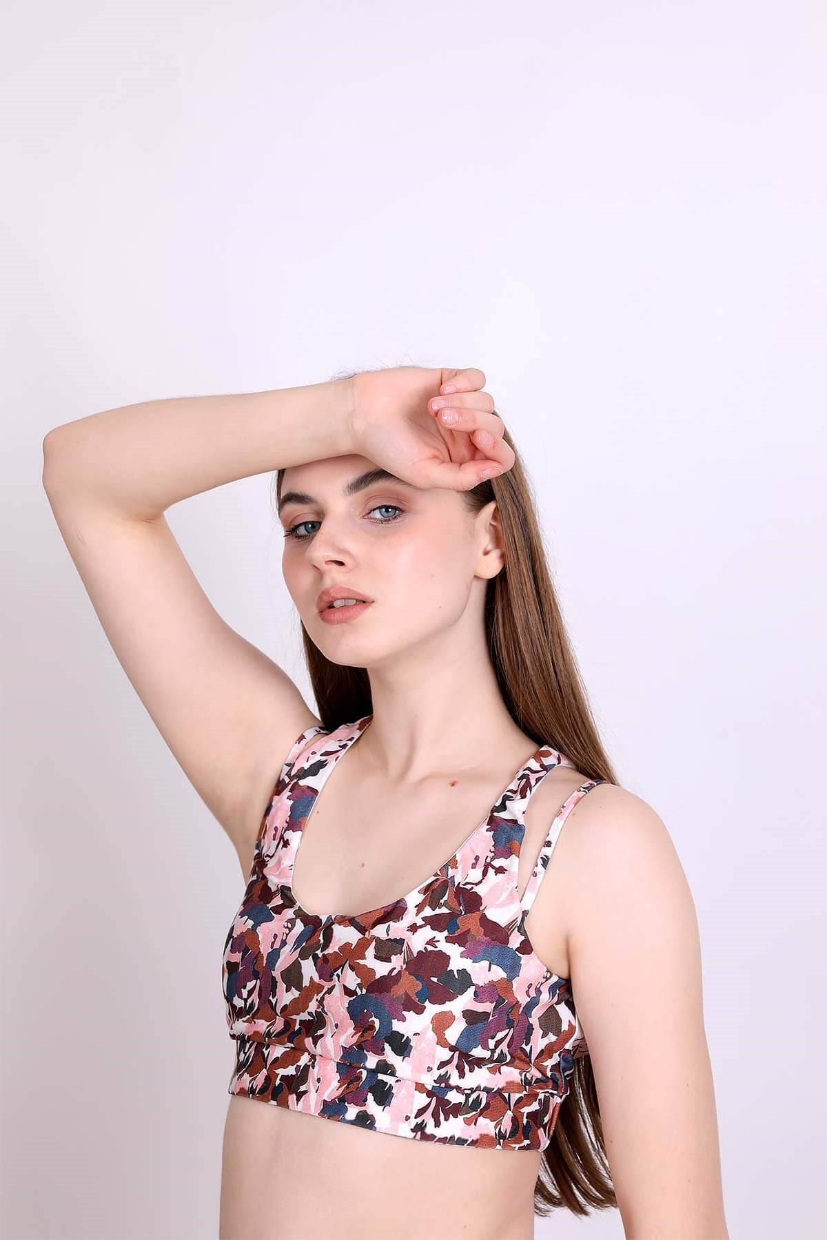 Desenli Spor Bustiyer - Bordo  ve diğer Bluz & Gömlek modellerimiz için online alışveriş mağazamızı ziyaret edin. 