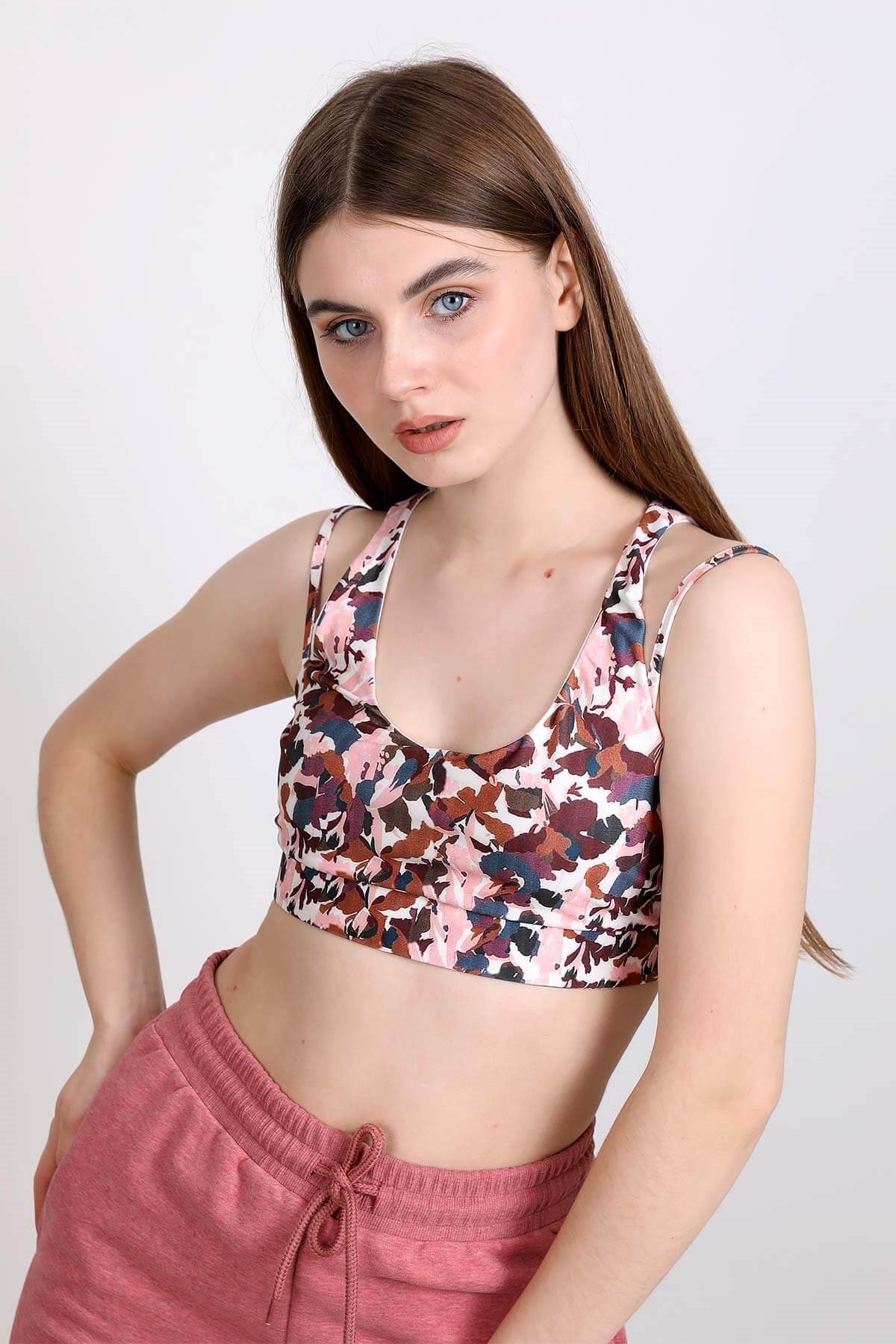 Desenli Spor Bustiyer - Bordo  ve diğer Bluz & Gömlek modellerimiz için online alışveriş mağazamızı ziyaret edin. 