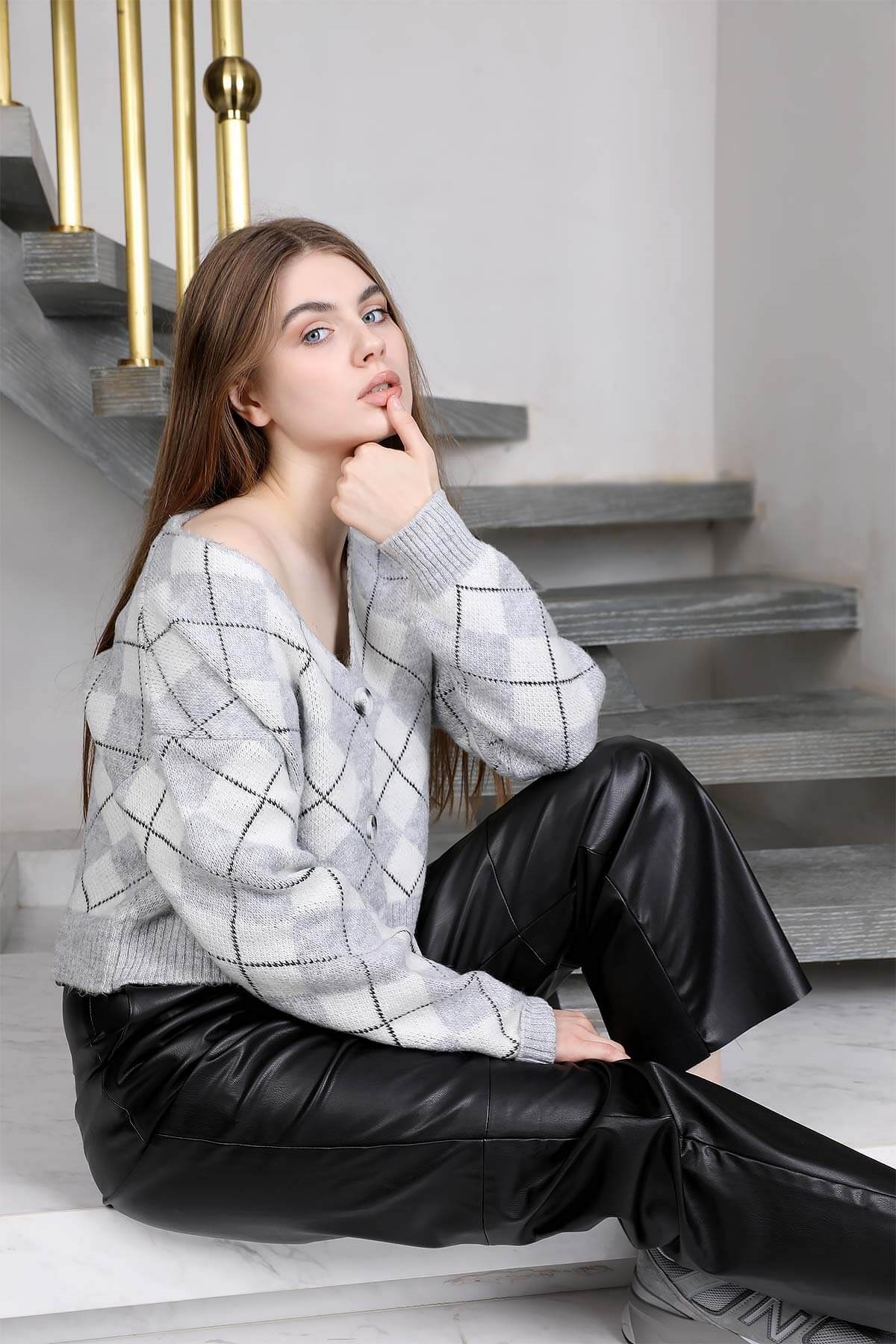 Ekose desenli hırka - Gri ve diğer Triko modellerimiz için online alışveriş mağazamızı ziyaret edin. 