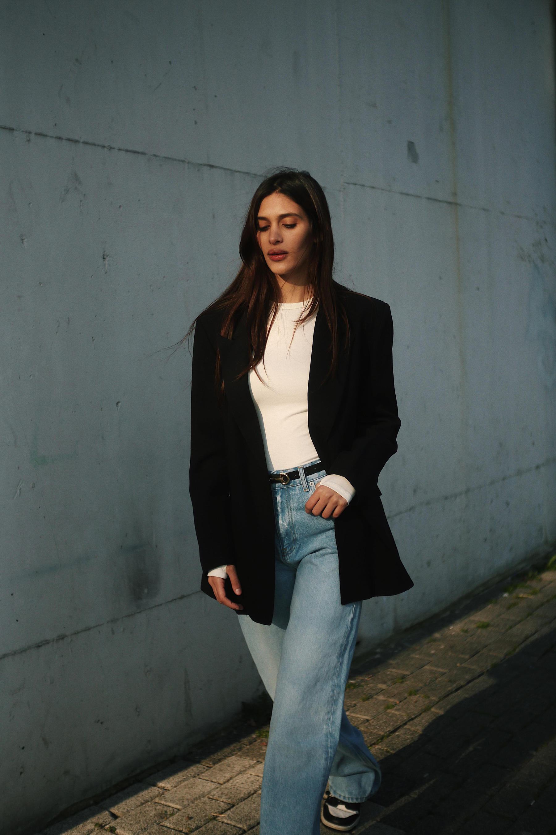 Keten Astarlı Klasik Kruvaze Kadın Siyah Ceket ve diğer Ceket modellerimiz için online alışveriş mağazamızı ziyaret edin. 