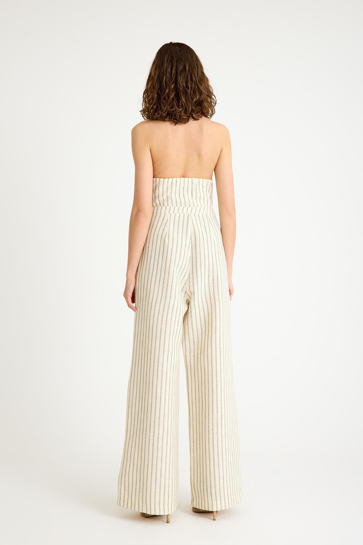 Keten Astarlı Yeşil Çizgili Krem Rengi Boyundan Bağlamalı Tulum ve diğer Tulum modellerimiz için online alışveriş mağazamızı ziyaret edin. 