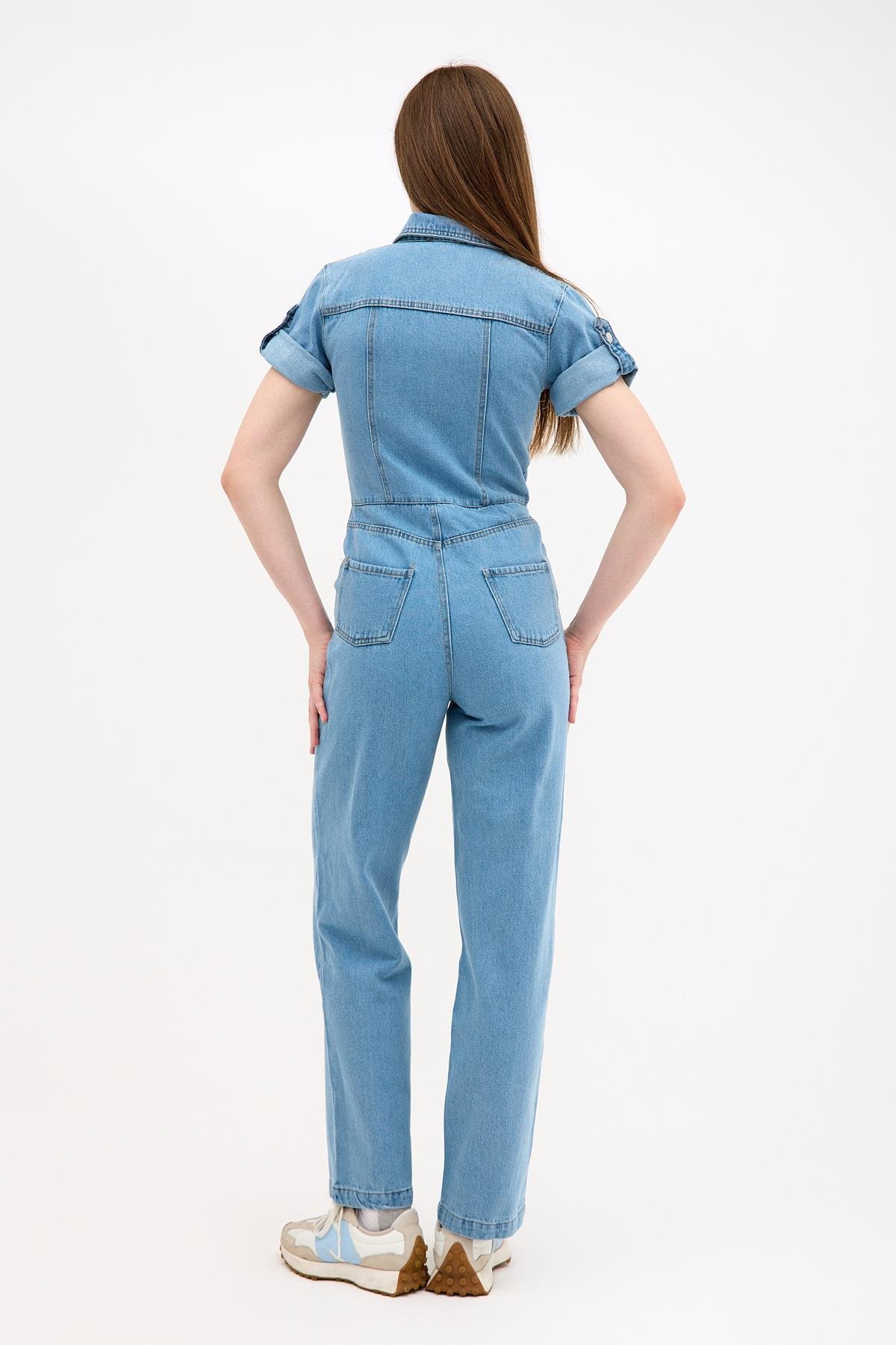 Kısa Kollu V Yaka Detaylı Jean Kot Tulum ve diğer Tulum modellerimiz için online alışveriş mağazamızı ziyaret edin. 