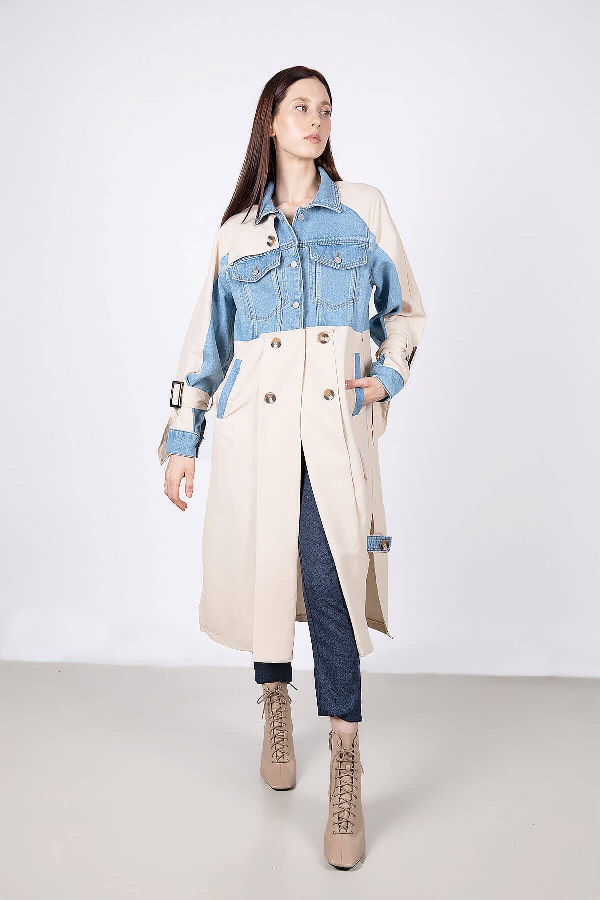 Kot detaylı uzun trençkot ve diğer Dış Giyim modellerimiz için online alışveriş mağazamızı ziyaret edin. 