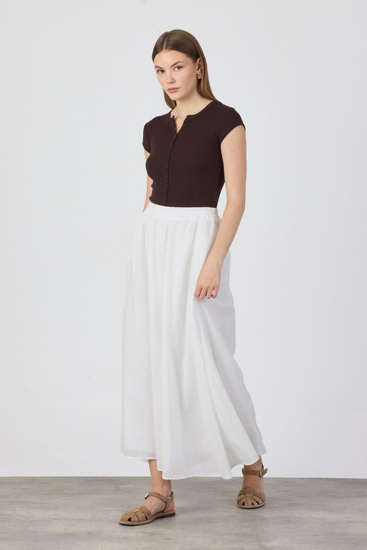 Pamuk Astarlı Maxi Etek - Beyaz ve diğer Etek modellerimiz için online alışveriş mağazamızı ziyaret edin. 