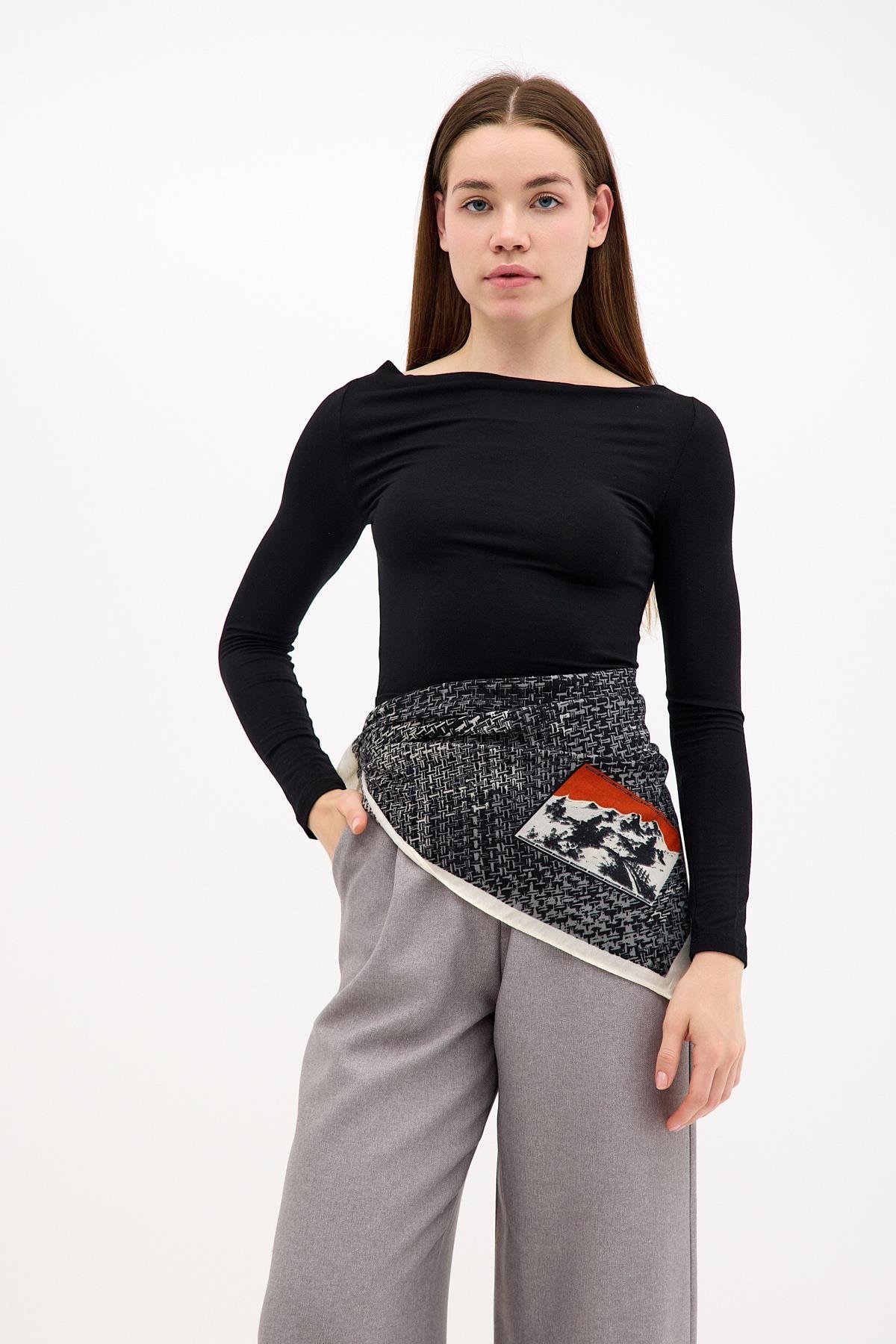 Pamuk Siyah-Krem Rengi-Gri Desenli Şal Fular ve diğer Fular modellerimiz için online alışveriş mağazamızı ziyaret edin. 