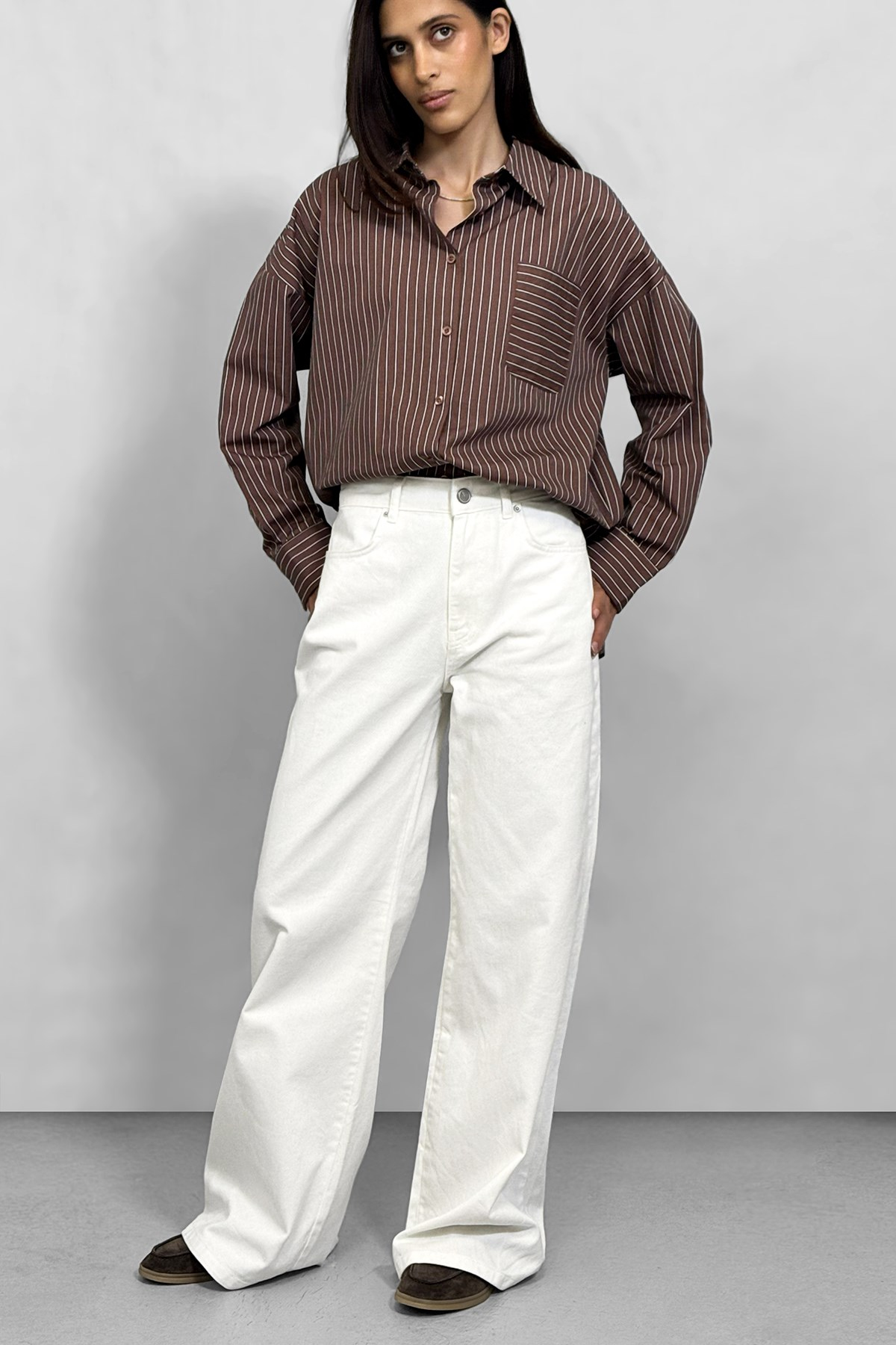 Pamuk Soft Wide Leg Jean - Beyaz ve diğer Jean modellerimiz için online alışveriş mağazamızı ziyaret edin. 