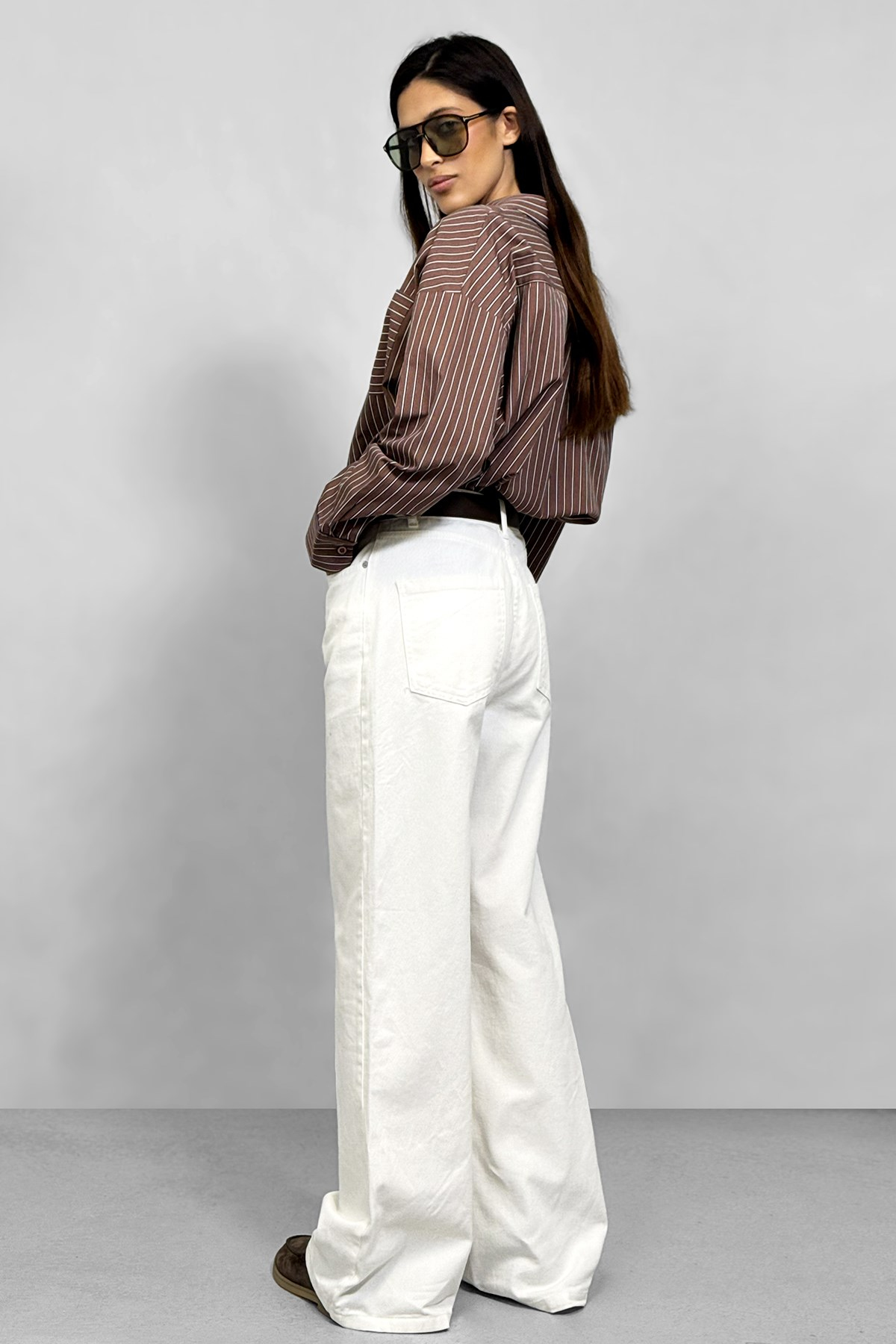 Pamuk Soft Wide Leg Jean - Beyaz ve diğer Jean modellerimiz için online alışveriş mağazamızı ziyaret edin. 