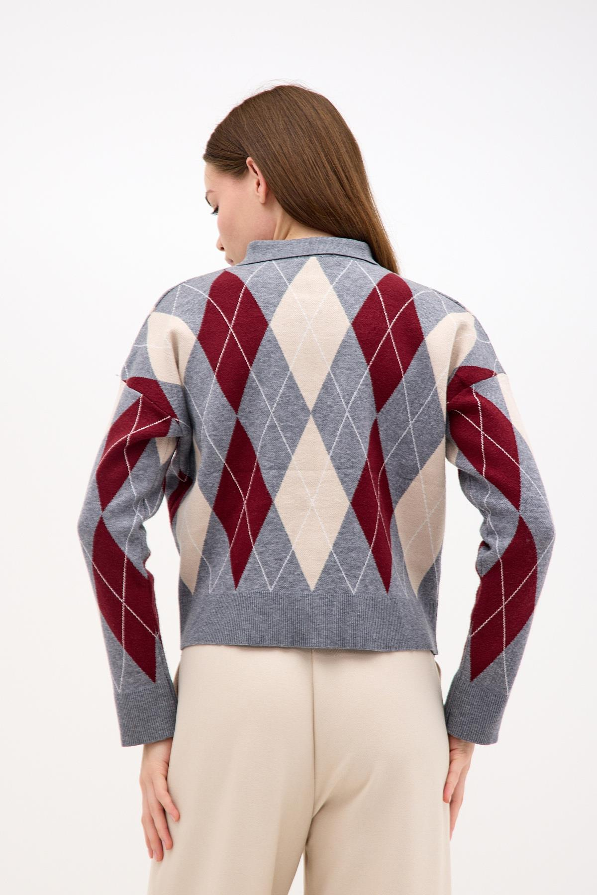 Polo Yaka Gri Krem Bordo Baklava Desenli Triko ve diğer Triko modellerimiz için online alışveriş mağazamızı ziyaret edin. 