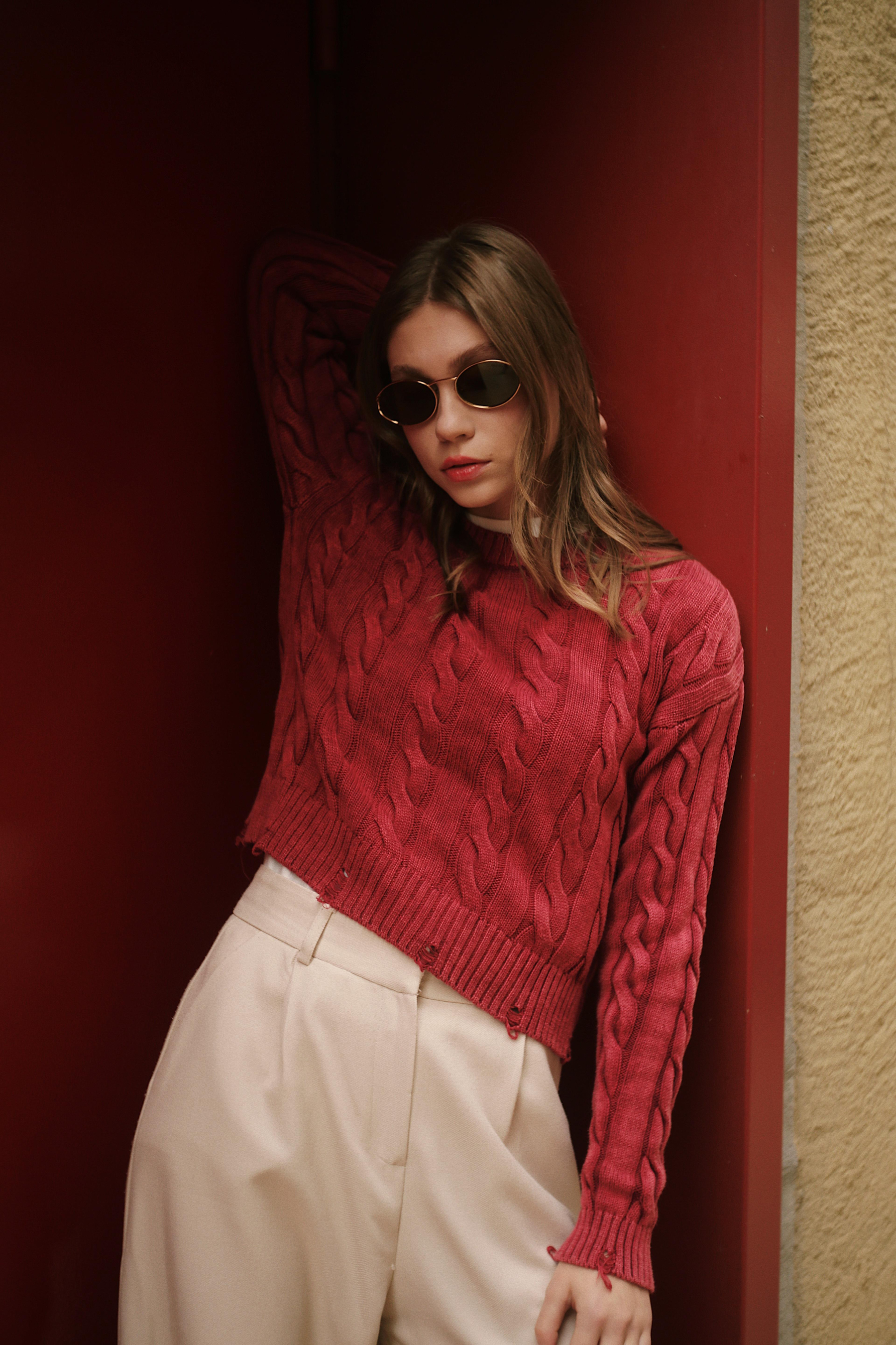 Saç Örgü Detaylı Bisiklet Yaka Kadın Bordo Kazak Triko ve diğer Triko modellerimiz için online alışveriş mağazamızı ziyaret edin. 