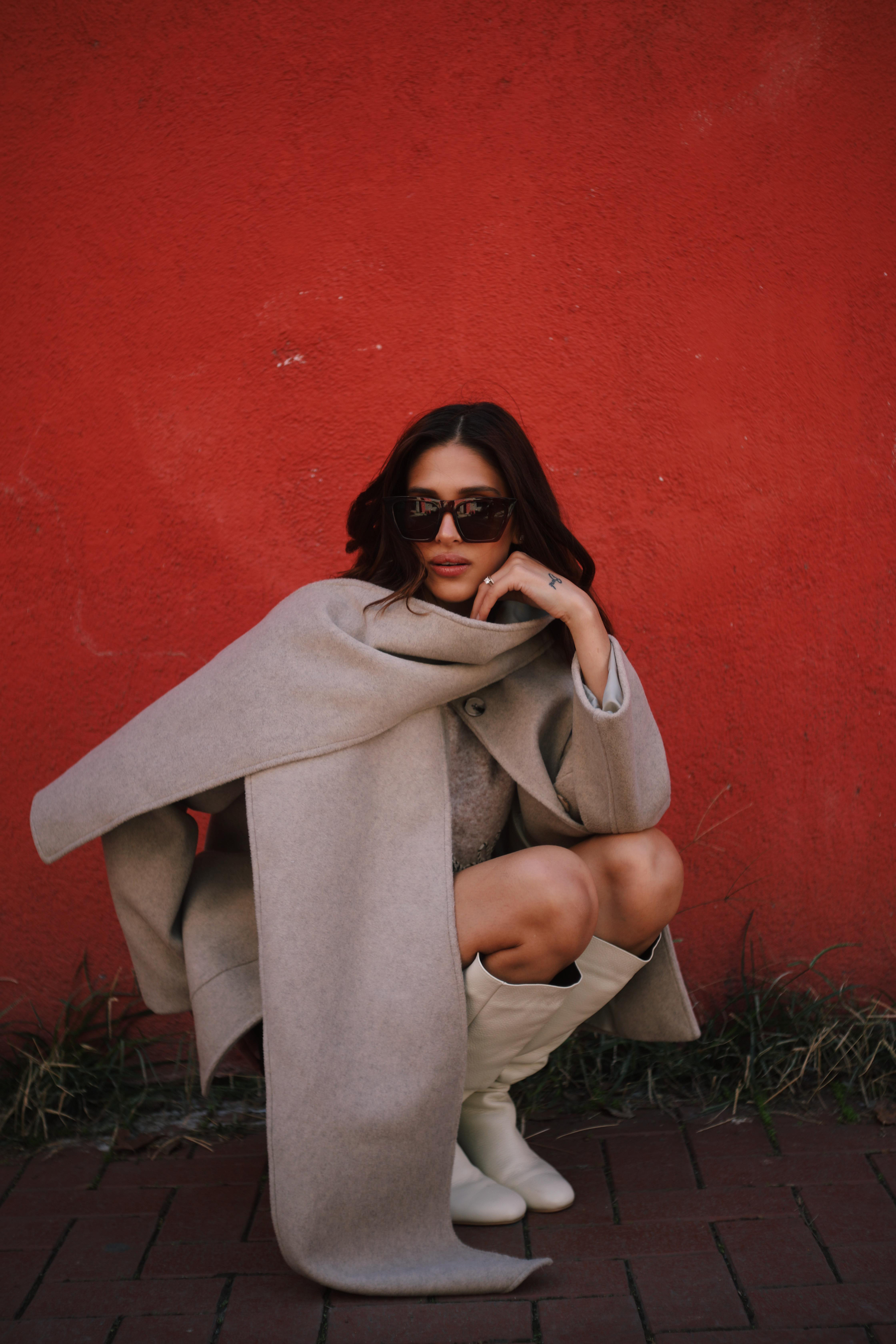 Şal Detaylı Kaşe Krem Rengi Bej Mont Ceket ve diğer Ceket modellerimiz için online alışveriş mağazamızı ziyaret edin. 