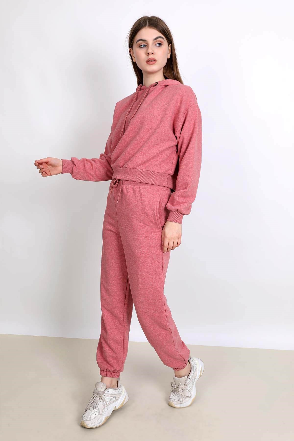 Spor Eşofman Takım - Koyu Pembe ve diğer Şal modellerimiz için online alışveriş mağazamızı ziyaret edin. 