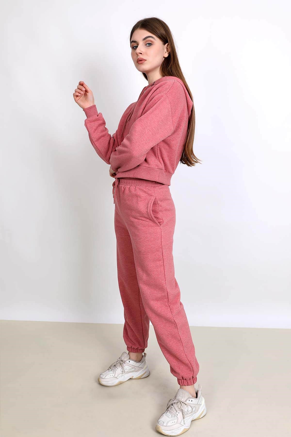 Spor Eşofman Takım - Koyu Pembe ve diğer Şal modellerimiz için online alışveriş mağazamızı ziyaret edin. 