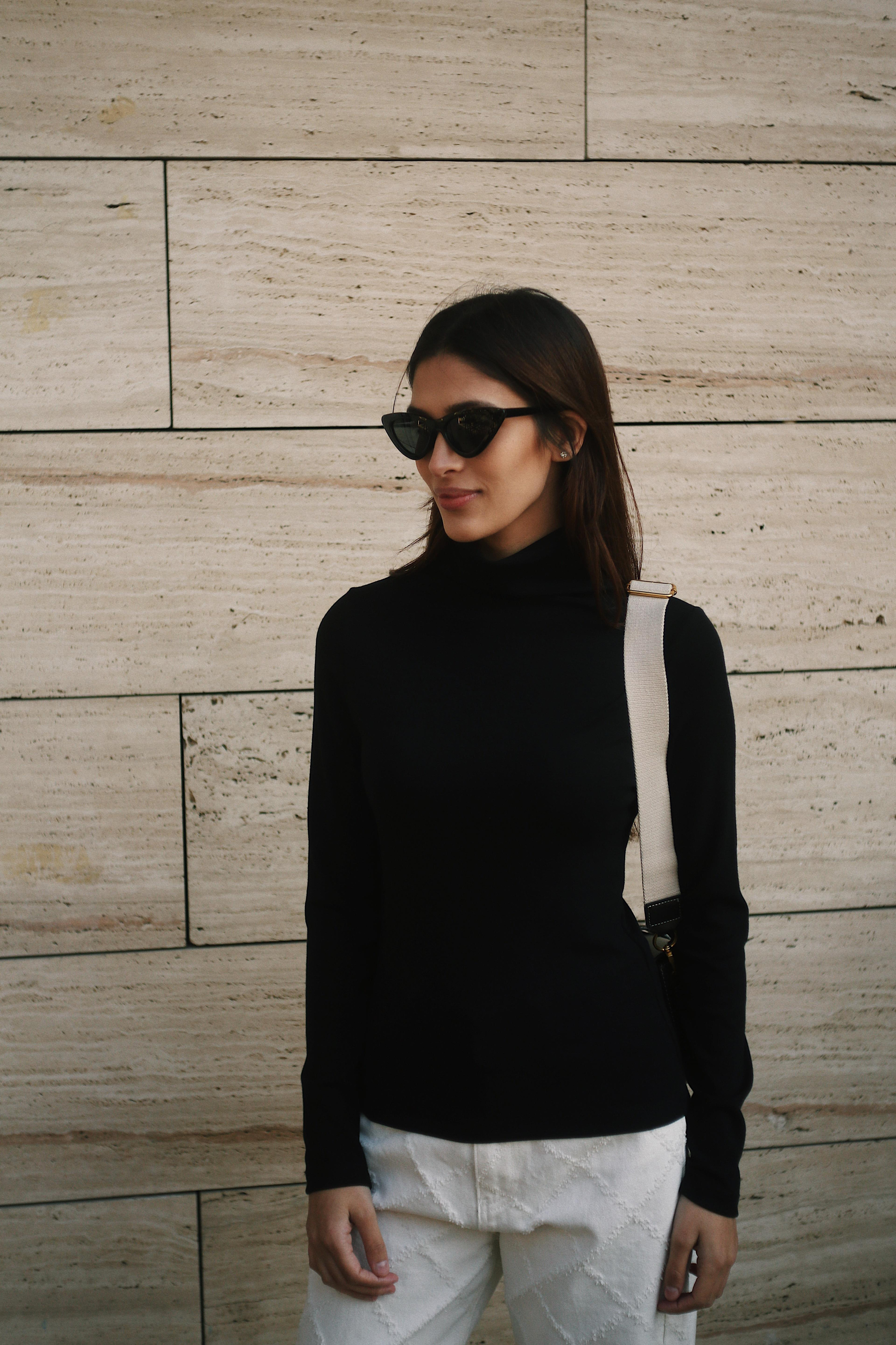 Uzun Kollu Balıkçı Yaka Pamuk Viskon Kumaş Soft Touch Fitted Esnek Dikişsiz Kadın Siyah Boğazlı Bluz Body Basic ve diğer Bluz modellerimiz için online alışveriş mağazamızı ziyaret edin. 