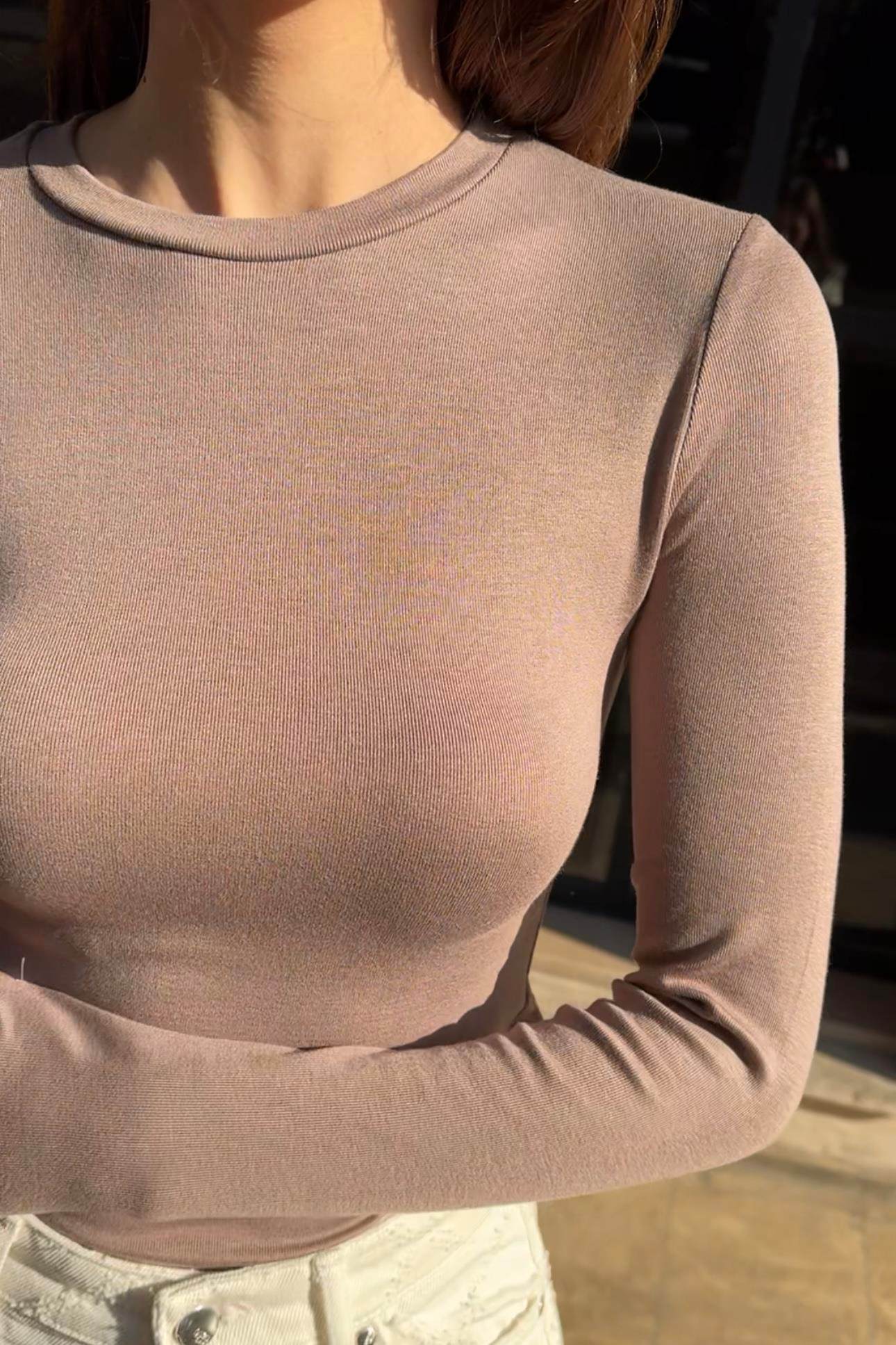 Uzun Kollu Bisiklet Yaka Modal Kumaş Soft Touch Fitted Esnek Kadın Kahverengi Vizon Bluz Body Basic ve diğer Bluz modellerimiz için online alışveriş mağazamızı ziyaret edin. 