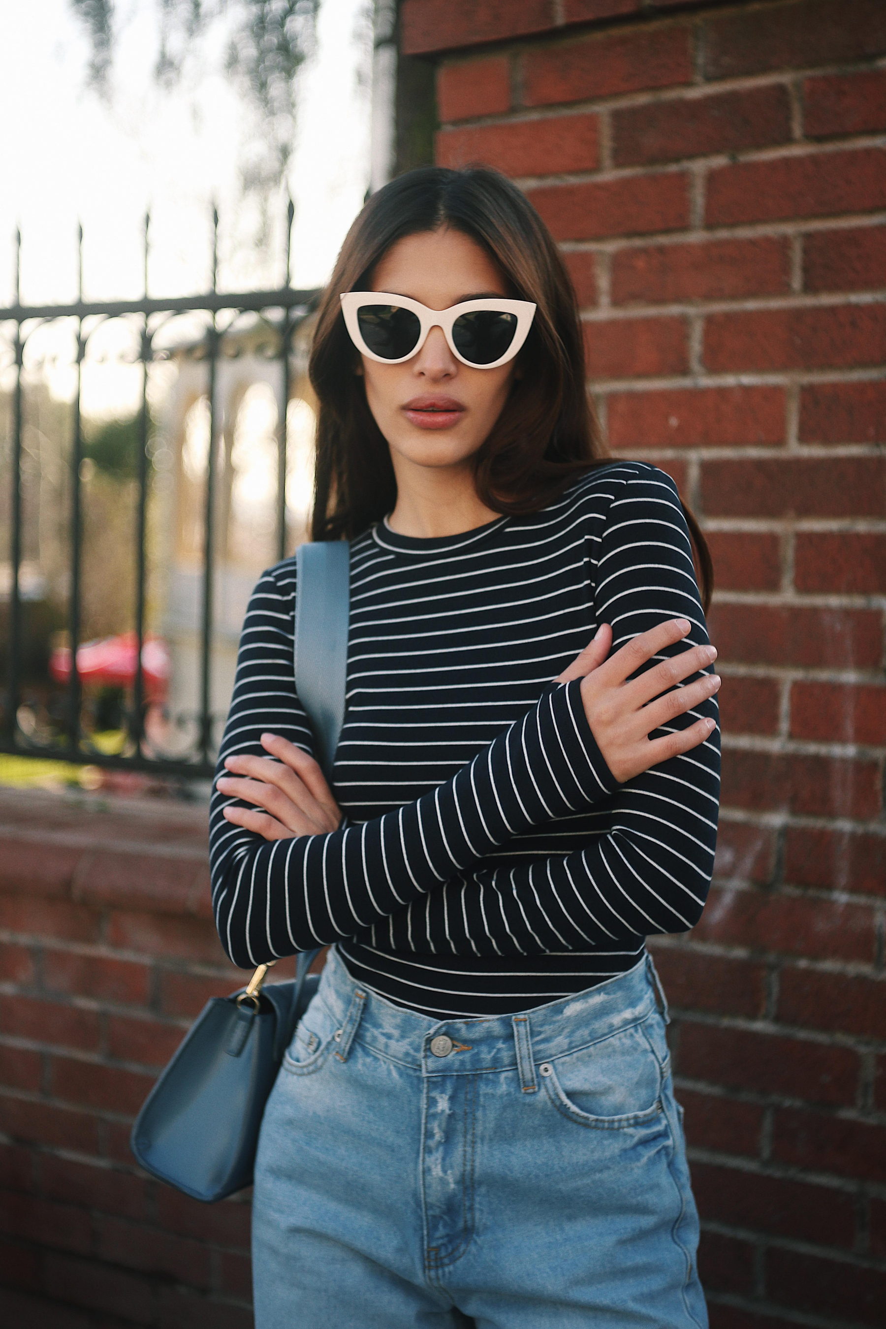 Uzun Kollu Bisiklet Yaka Modal Kumaş Soft Touch Fitted Esnek Kadın Lacivert Beyaz Çizgili Bluz Body Basic ve diğer Bluz modellerimiz için online alışveriş mağazamızı ziyaret edin. 