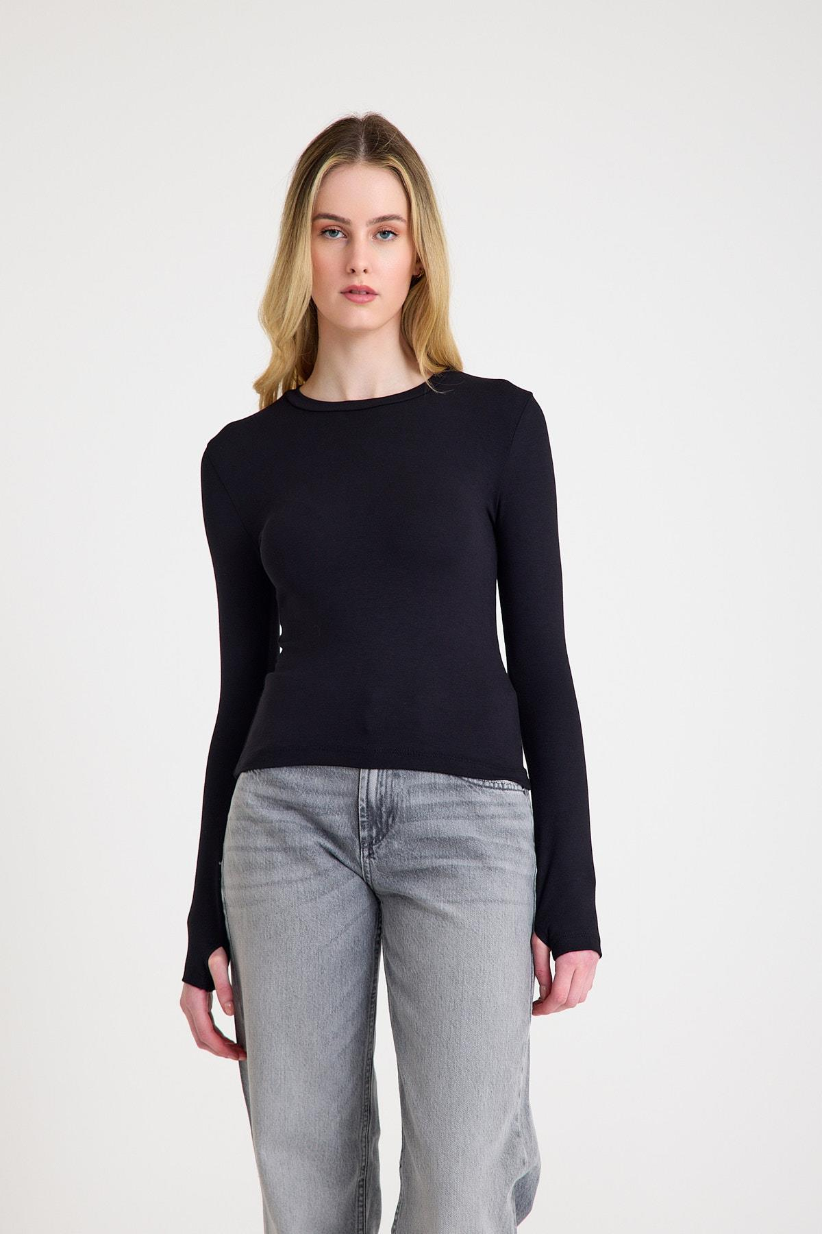 Uzun Kollu Bisiklet Yaka Modal Kumaş Soft Touch Fitted Esnek Kadın Siyah Bluz Body Basic ve diğer Bluz modellerimiz için online alışveriş mağazamızı ziyaret edin. 