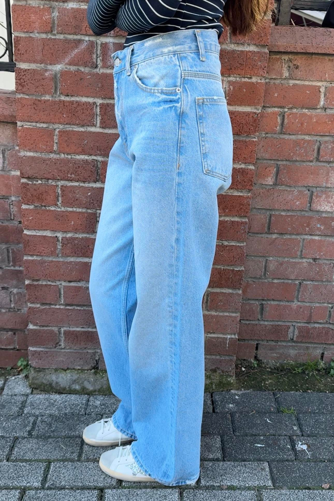 Wide leg Bol Paça Kadın Açık Mavi Denim Jean Kot Pantolon ve diğer Jean modellerimiz için online alışveriş mağazamızı ziyaret edin. 