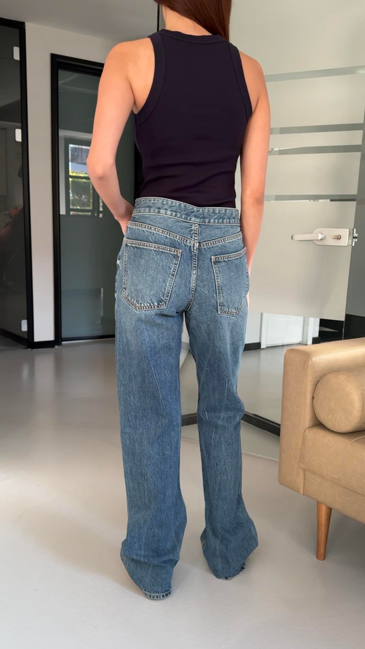 Wide leg Bol Paça Kadın Yıkamalı Lacivert Denim Jean Kot Pantolon ve diğer Jean modellerimiz için online alışveriş mağazamızı ziyaret edin. 
