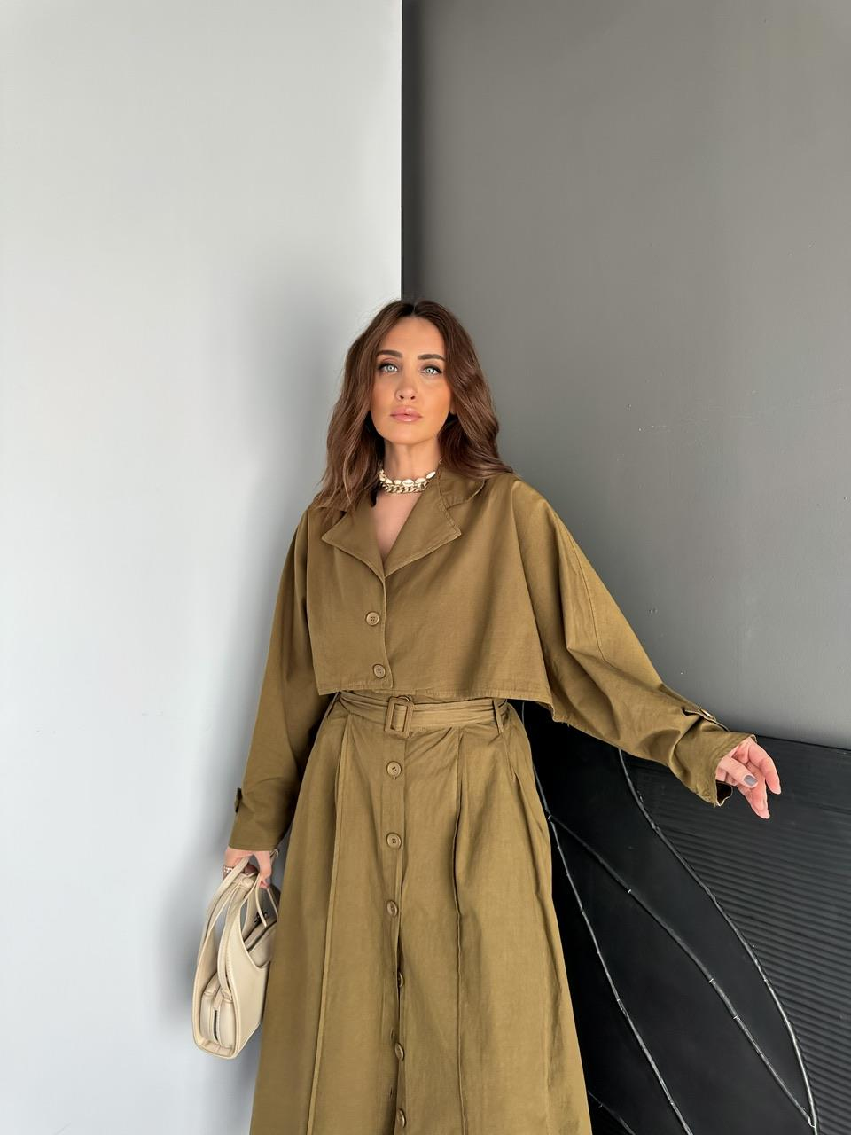 Haki Kolları Düğmeli Crop Ceket