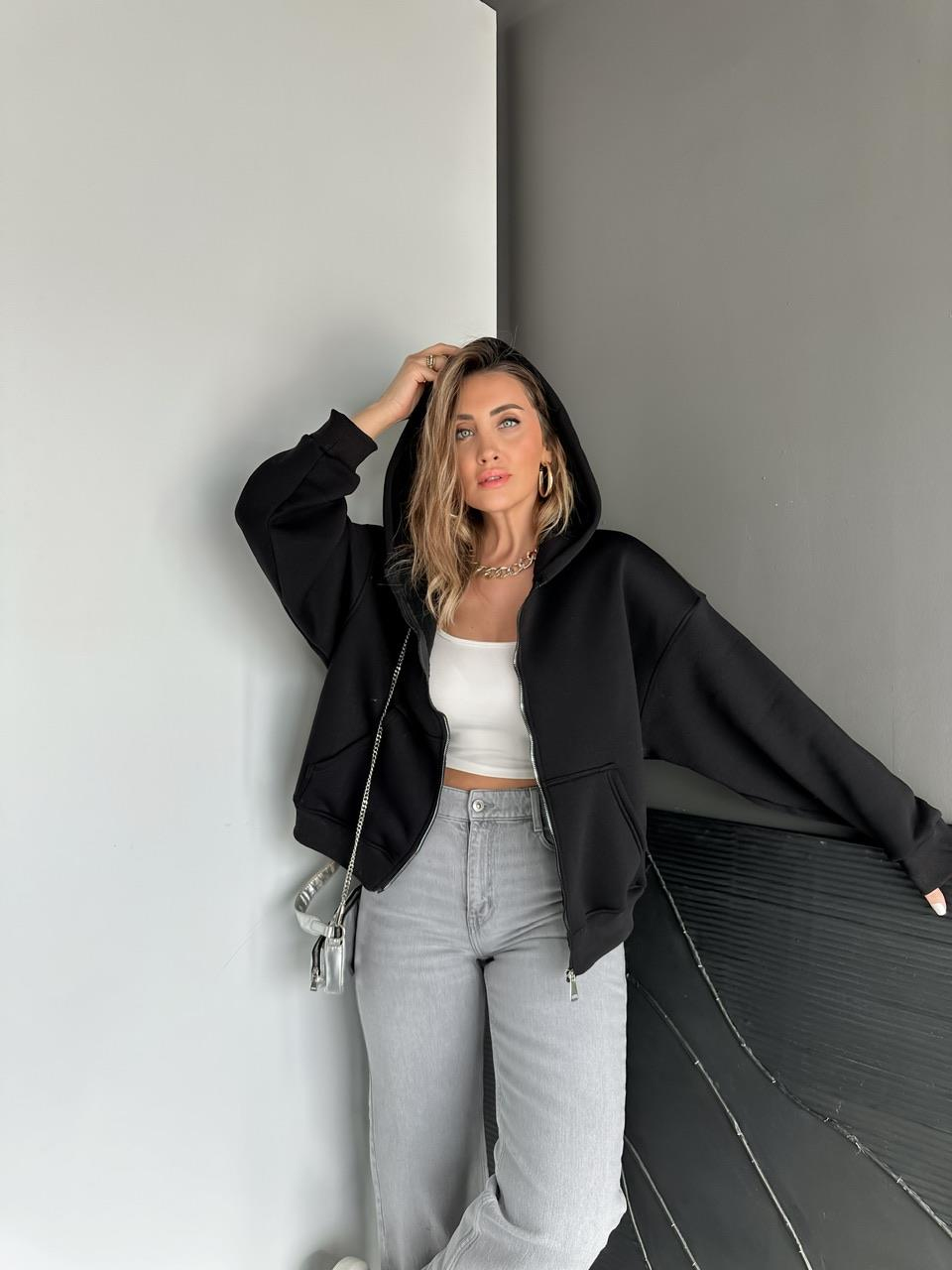 Siyah Fermuarlı Şardonlu Sweatshirt