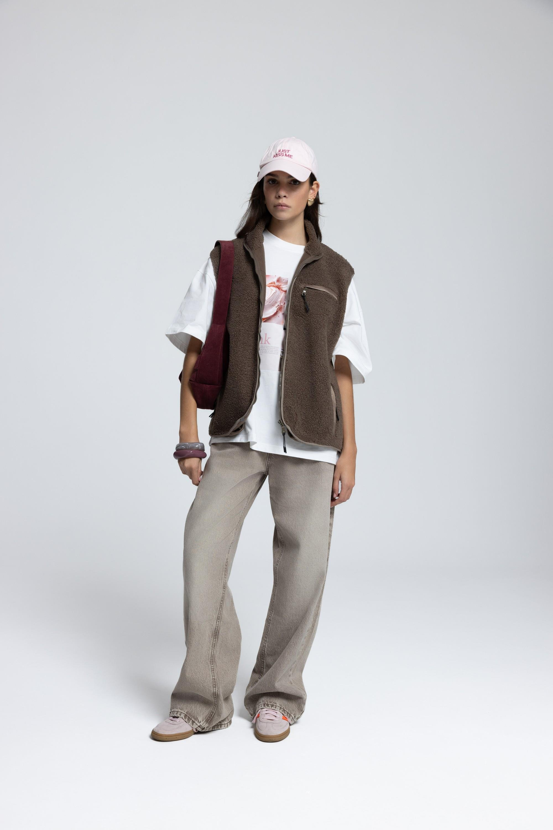 Alberg Brown Oversized Teddy Vest